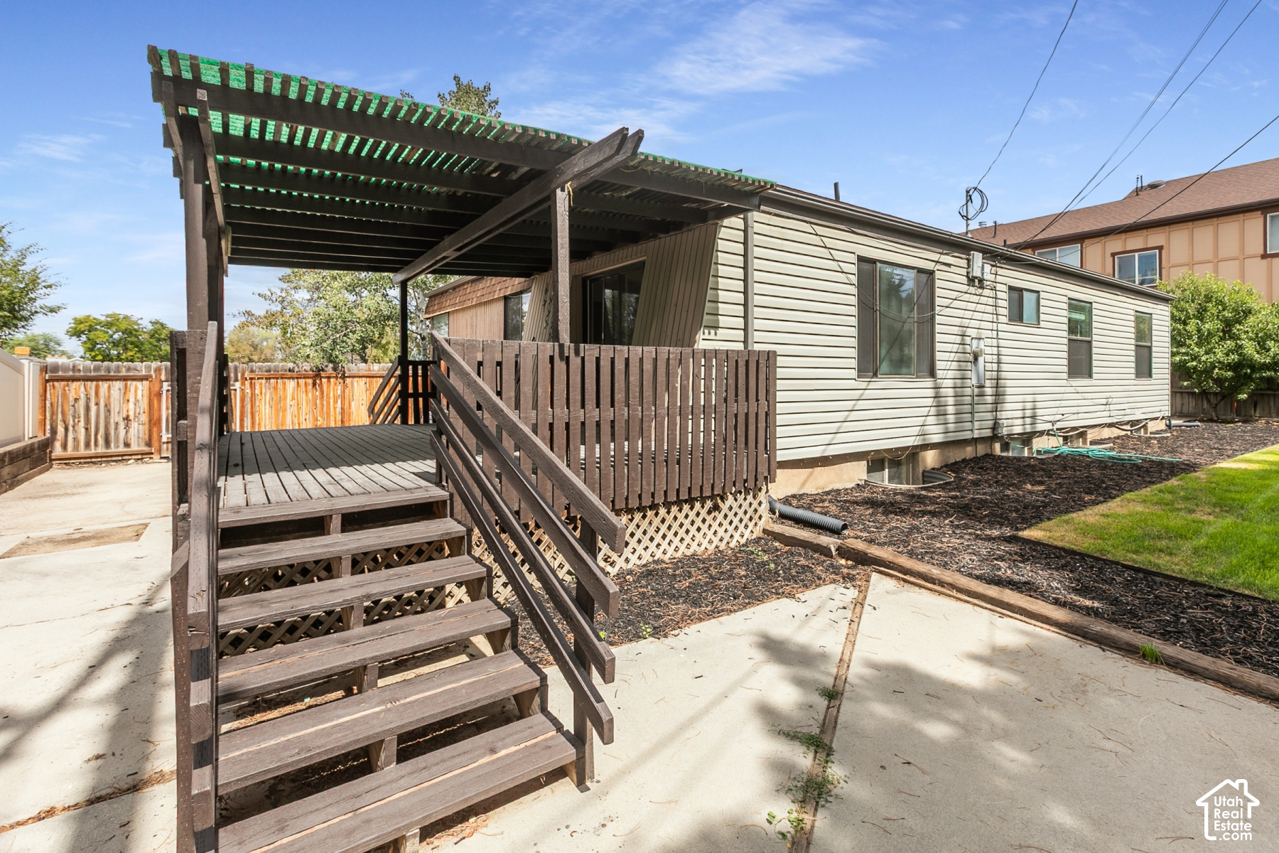 main property photo 31