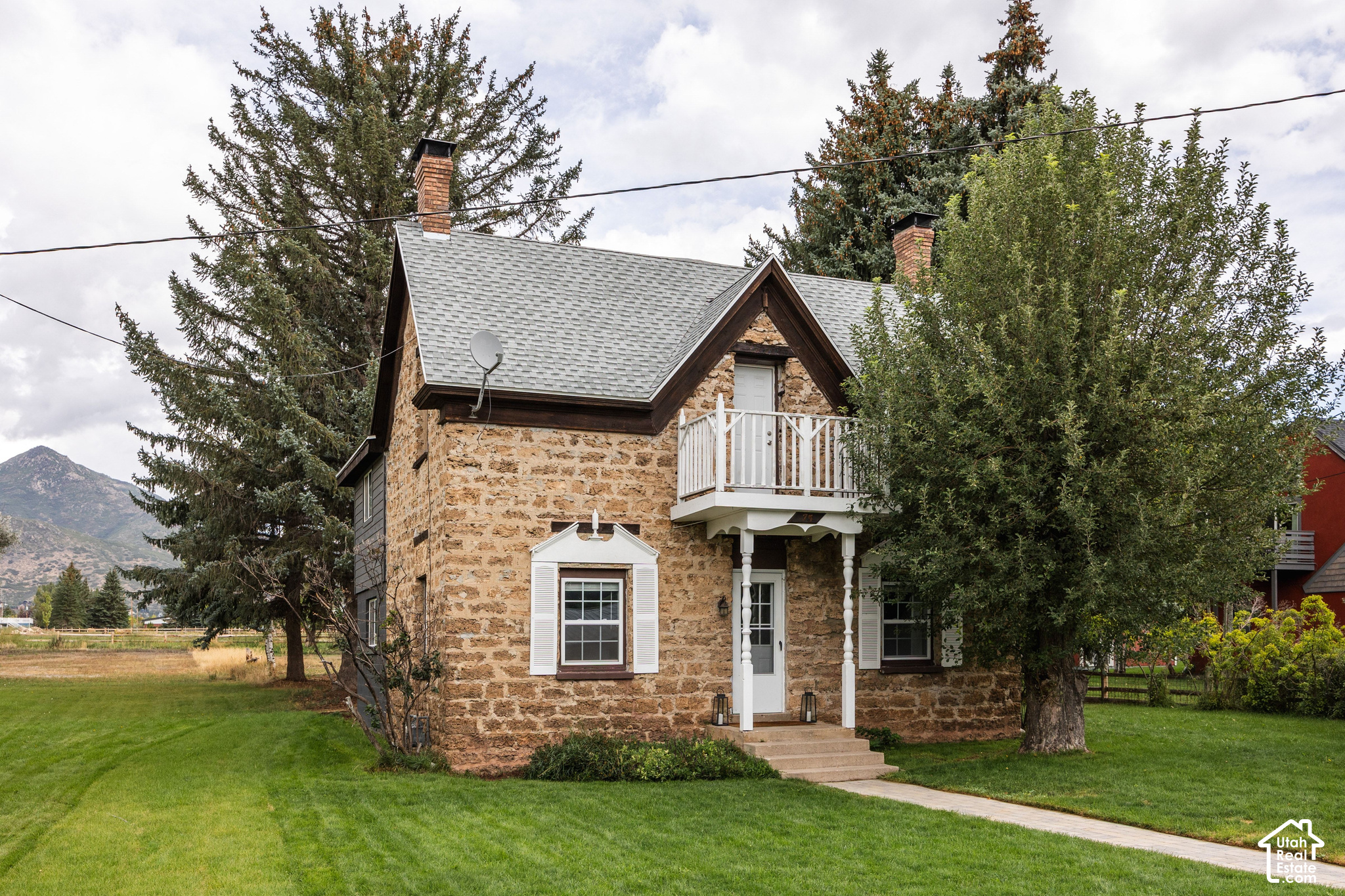main property photo 34