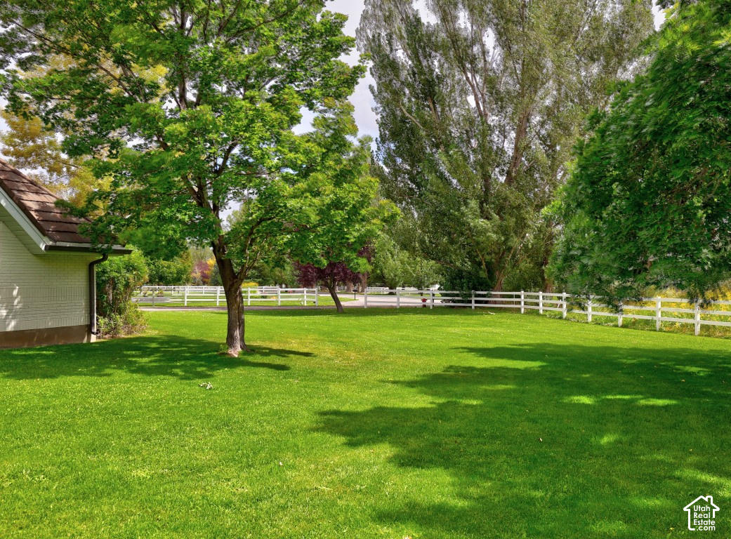 main property photo 90