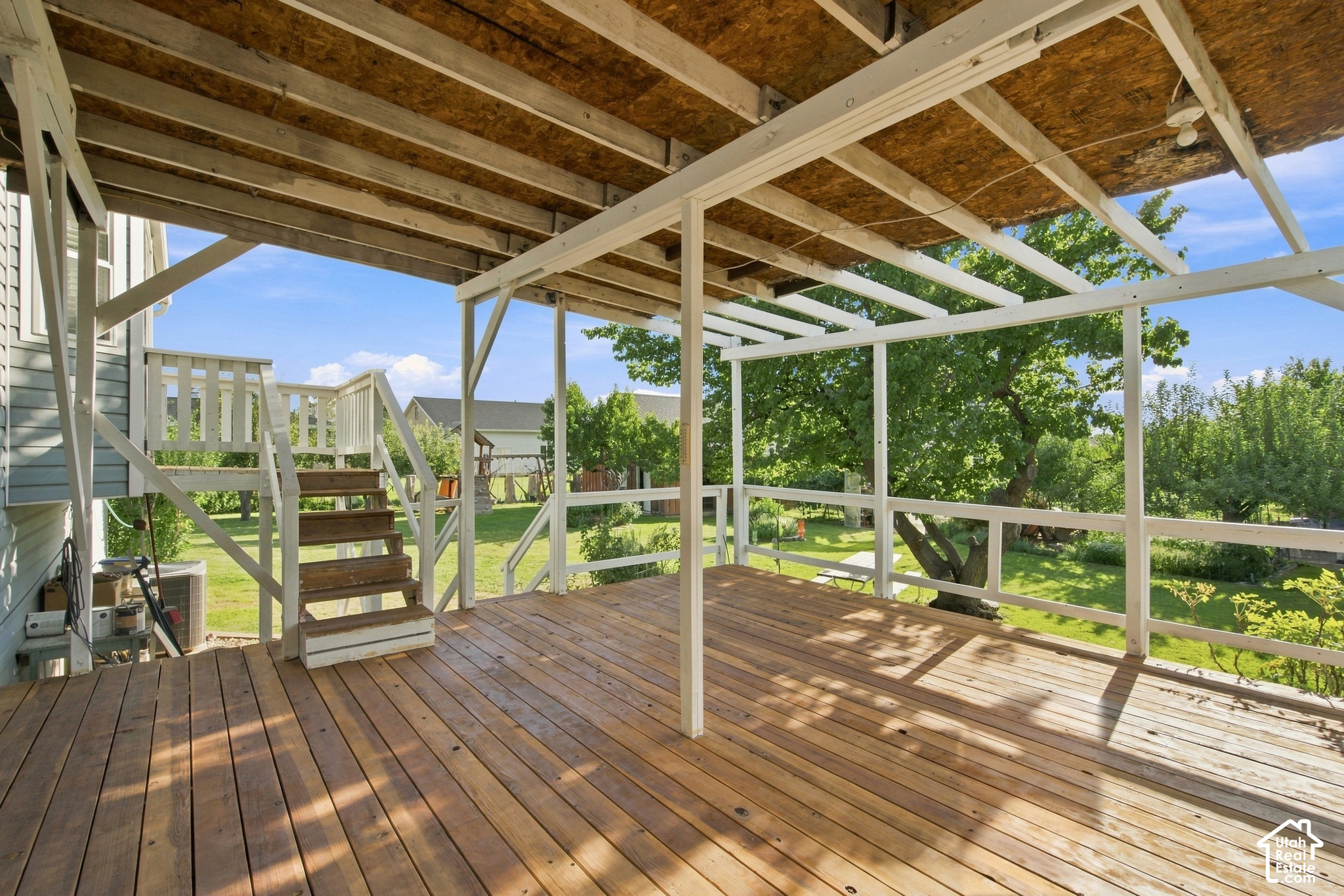 main property photo 32