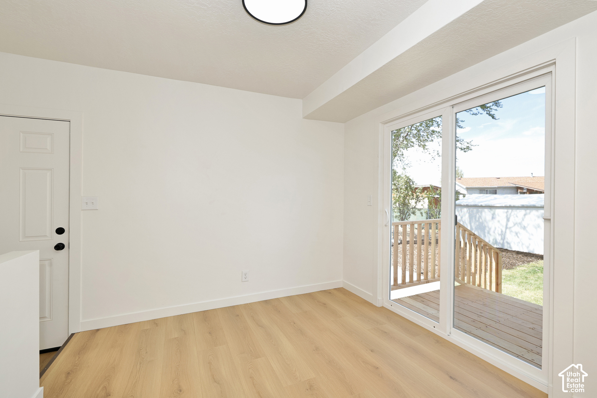 property viewer photo 11