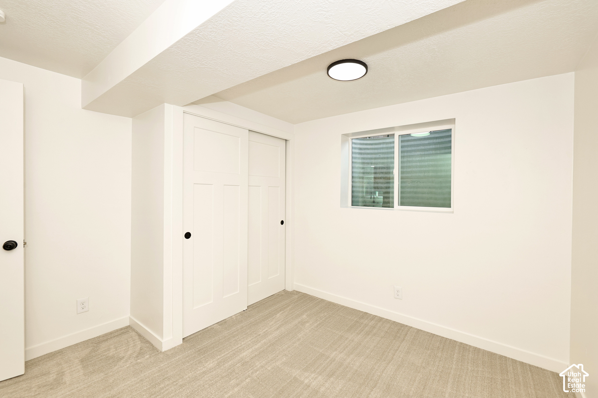 property viewer photo 32