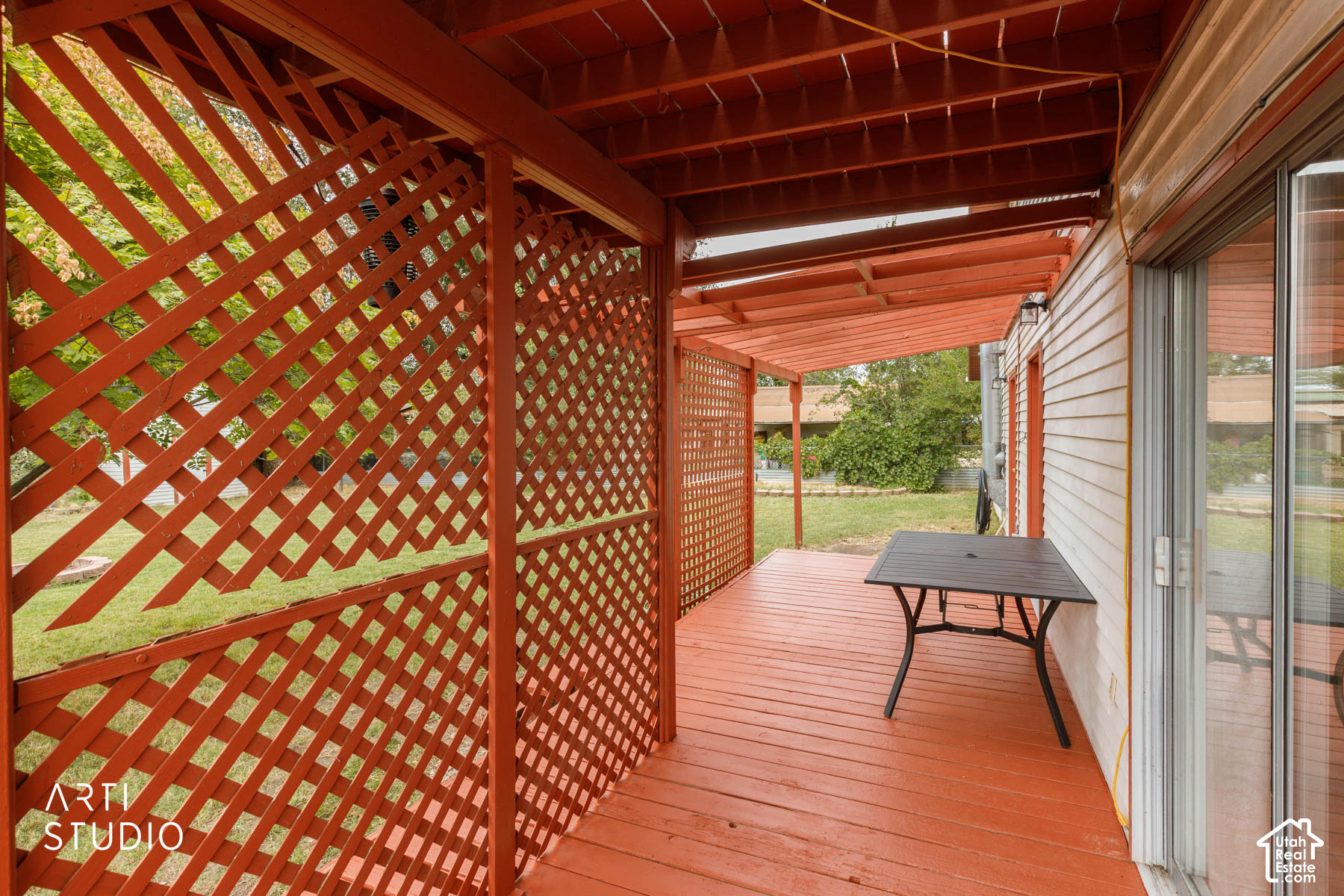 main property photo 28