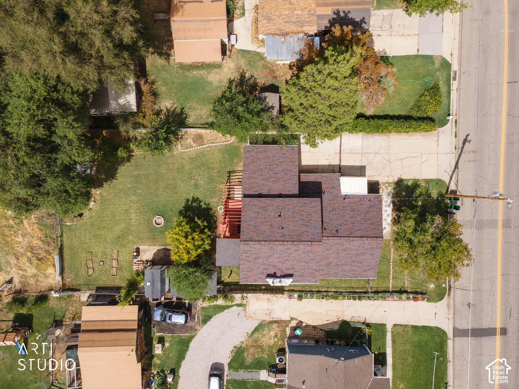 main property photo 40