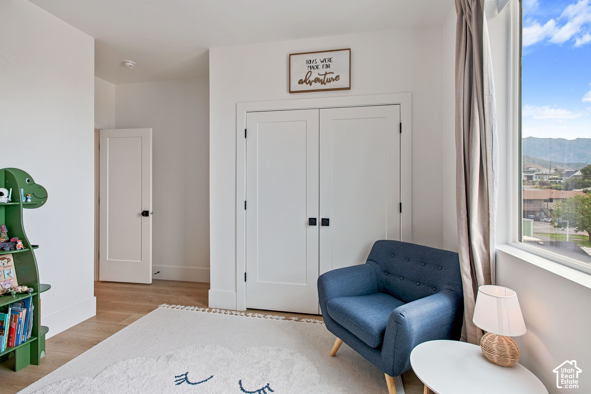 main property photo 41