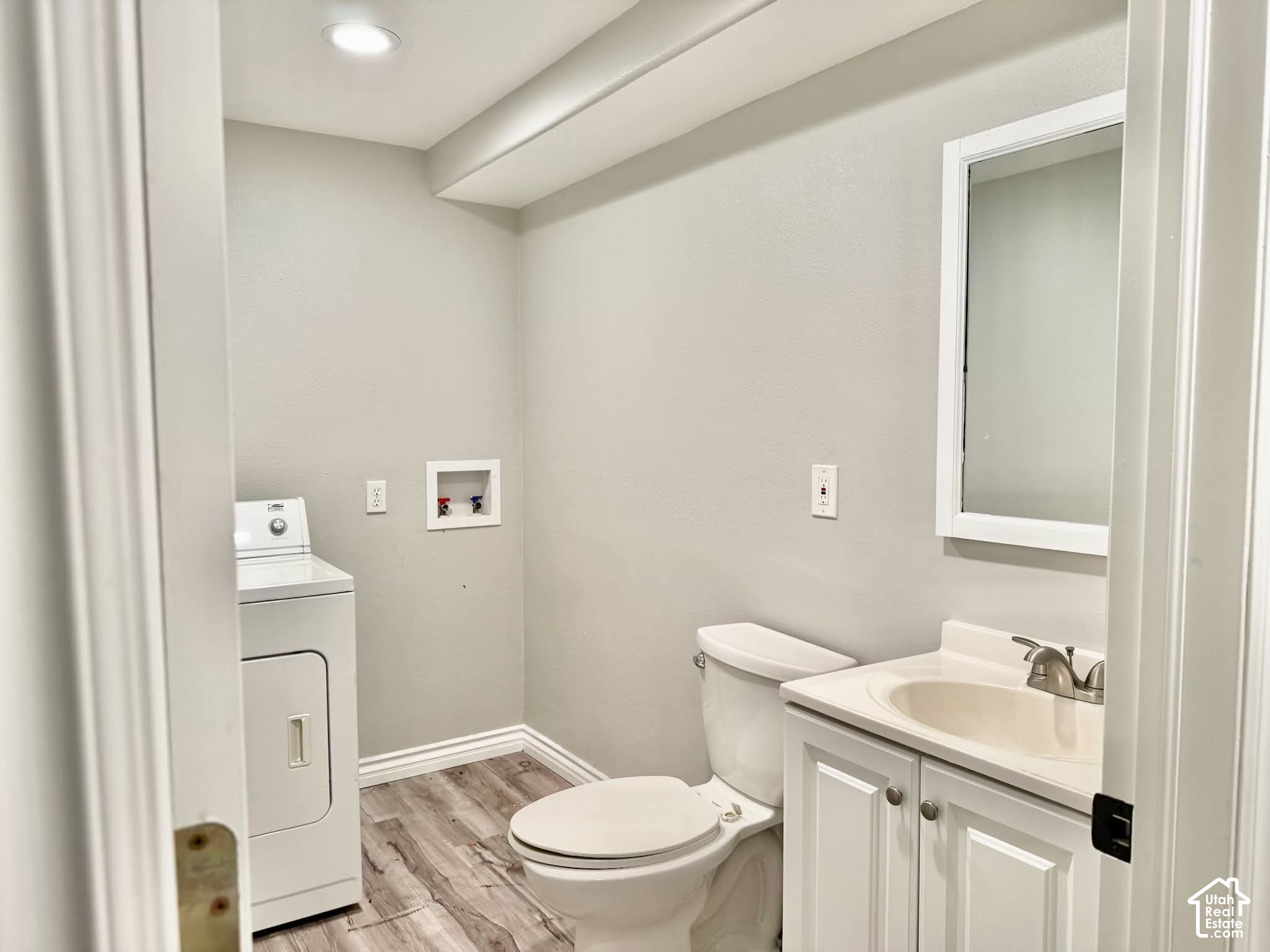 main property photo 50
