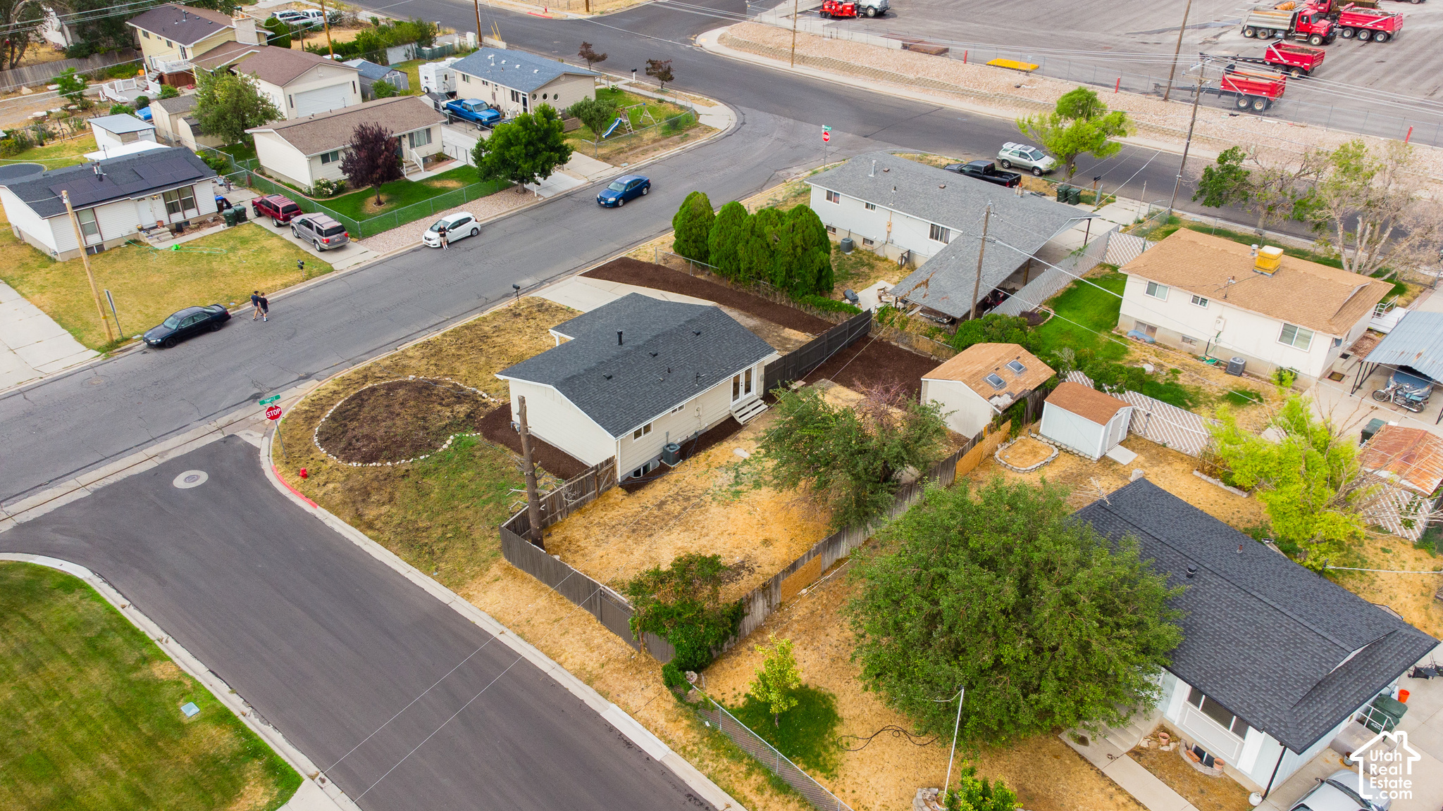 main property photo 14
