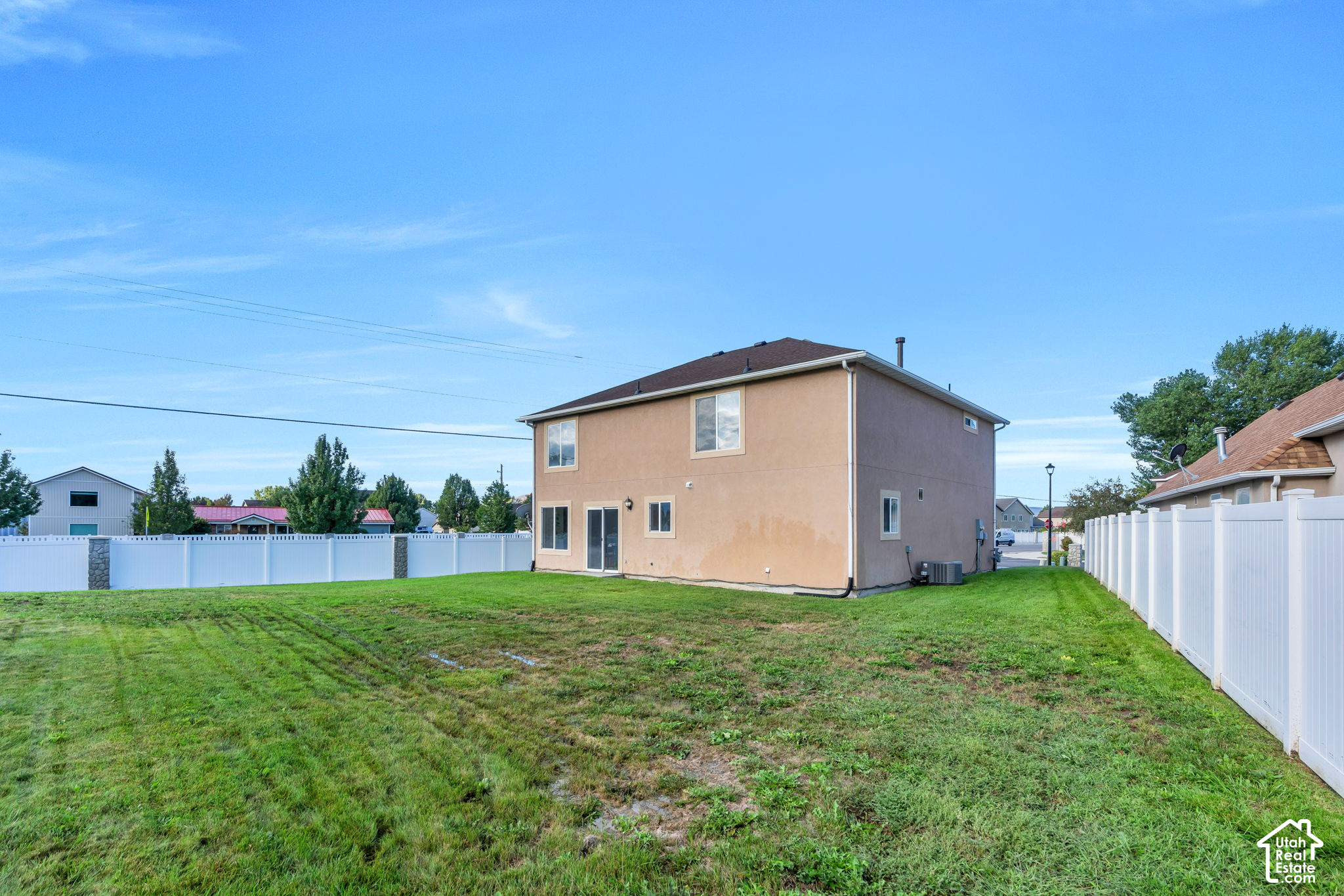main property photo 27
