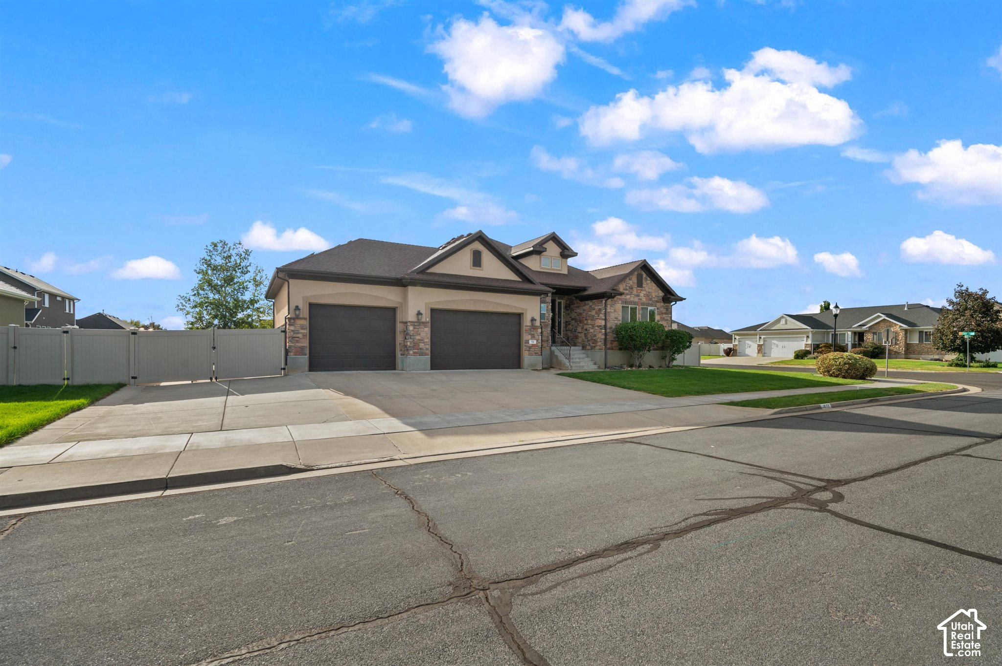 main property photo 41