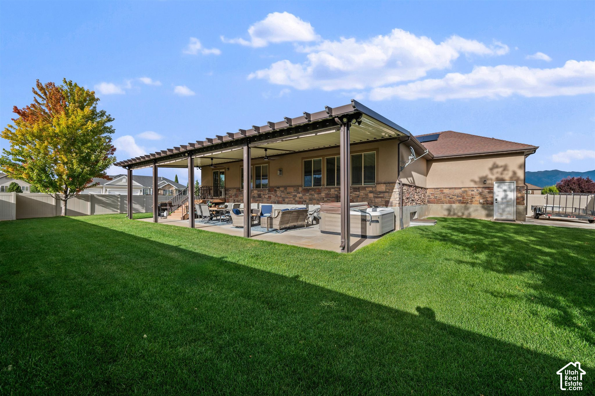 main property photo 47
