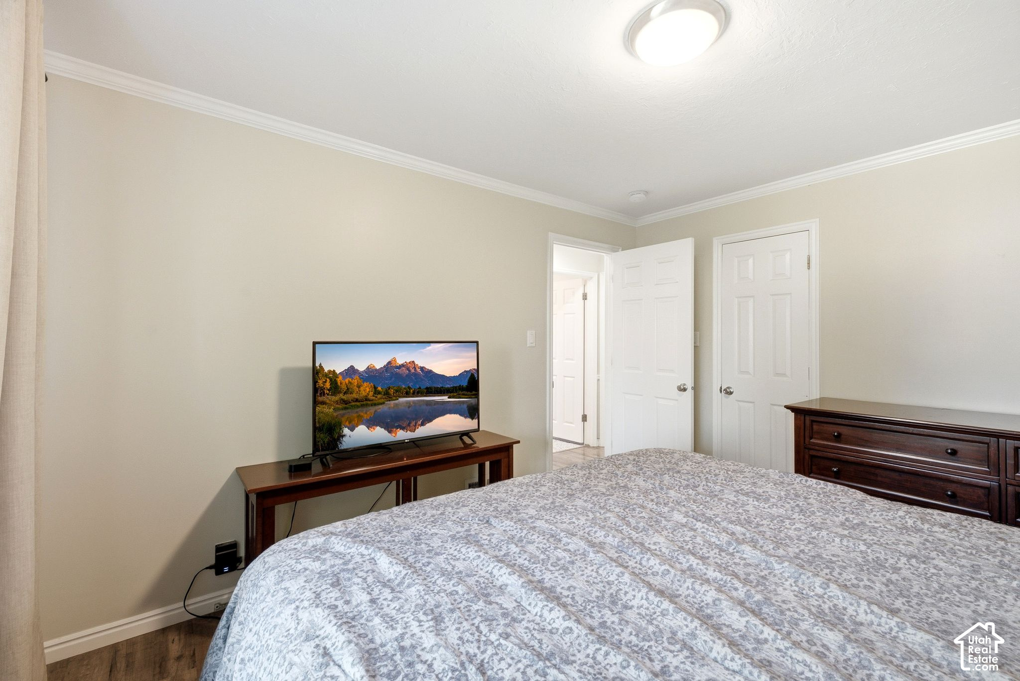 property viewer photo 11