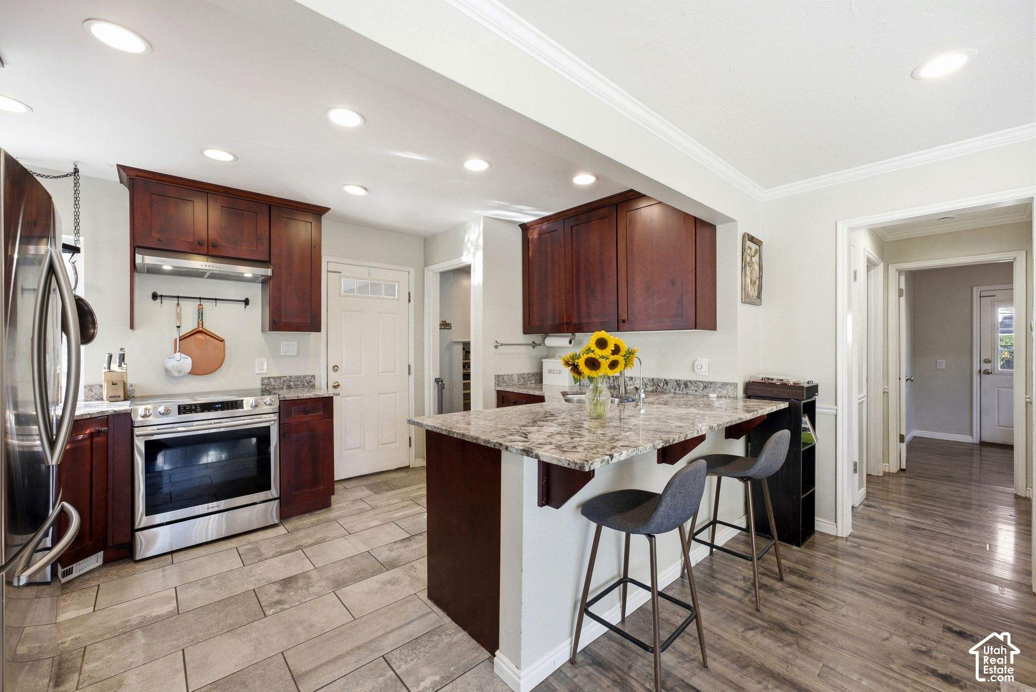 property viewer photo 4