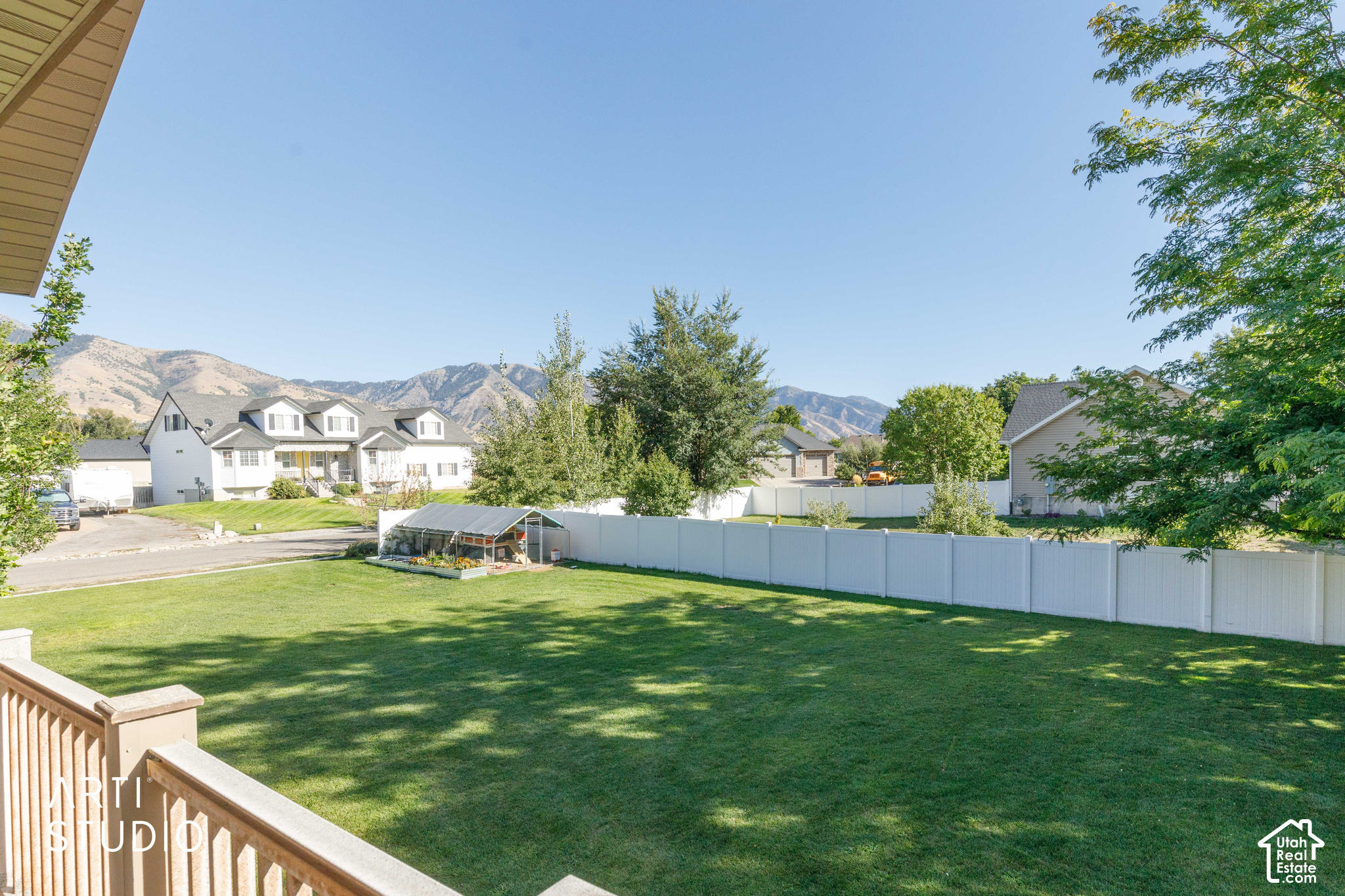 main property photo 34