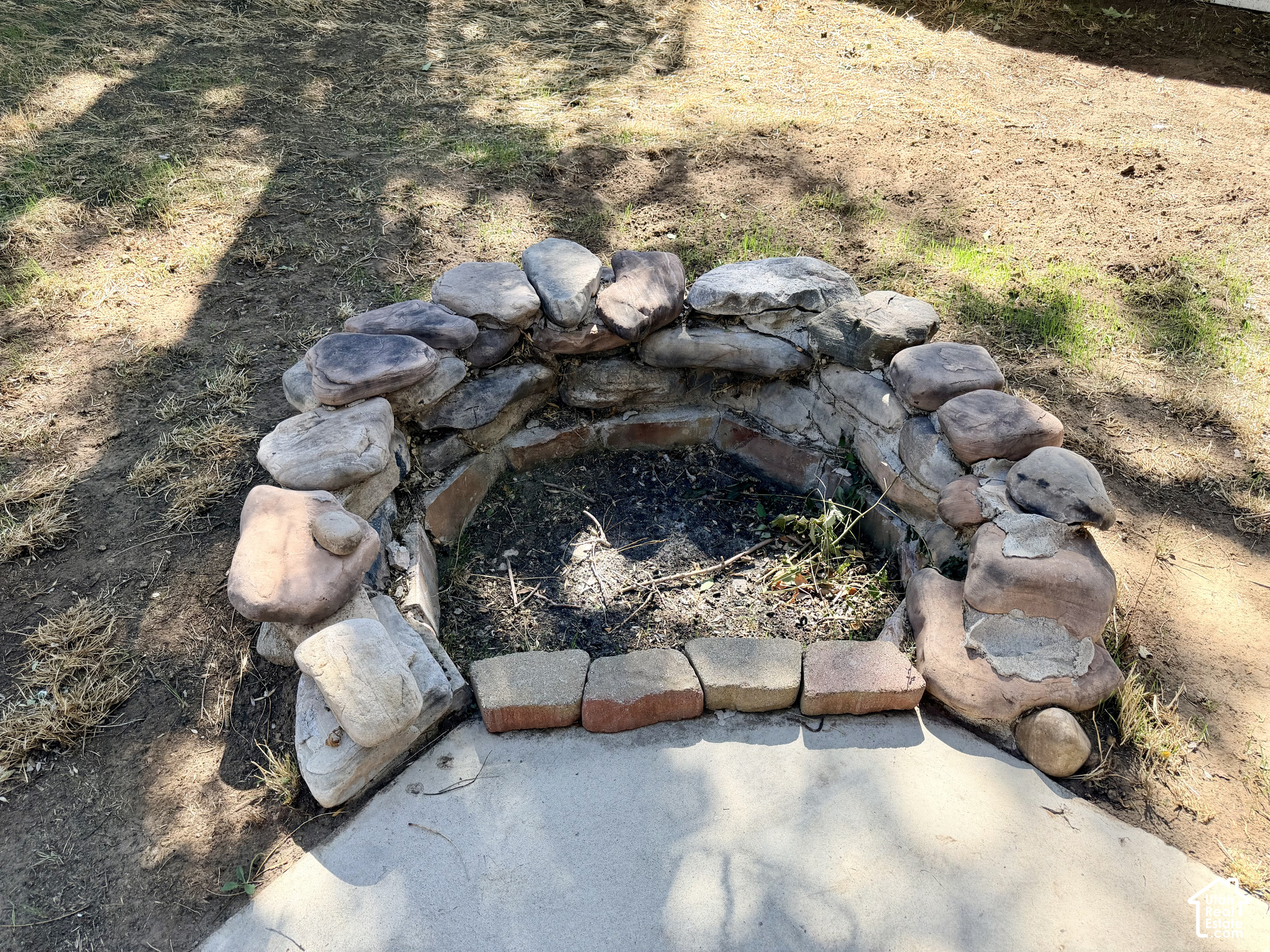 main property photo 10