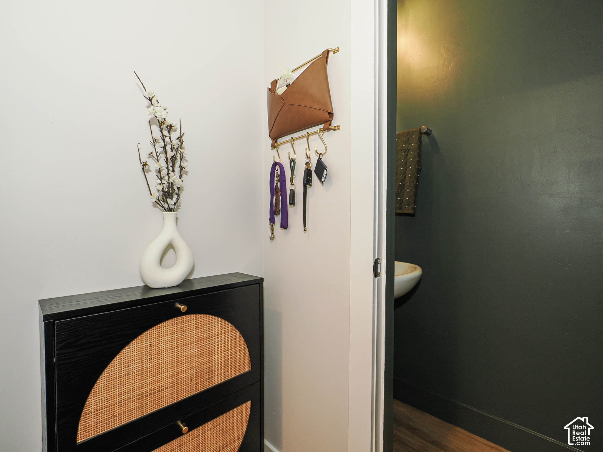 property viewer photo 18