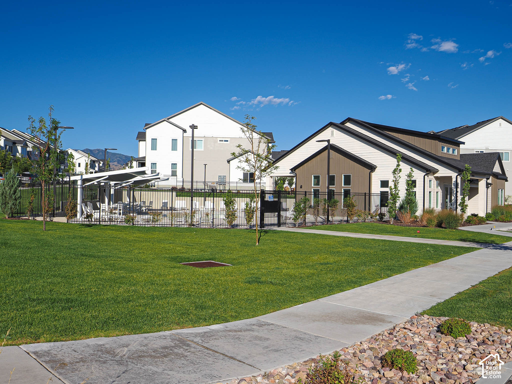 property viewer photo 34