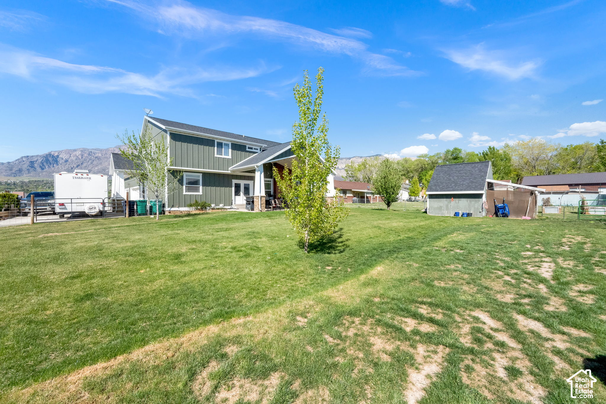 main property photo 36