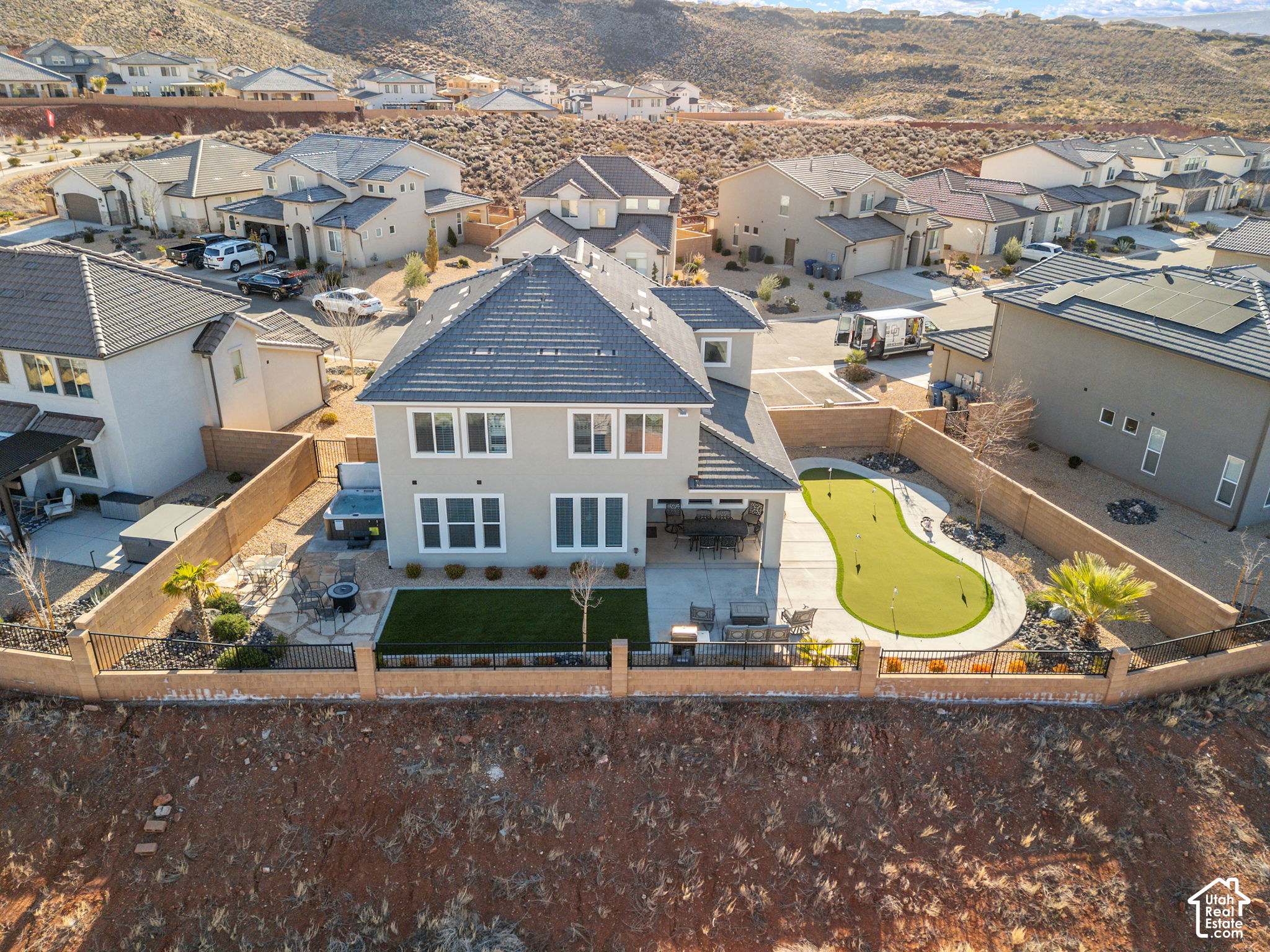 main property photo 3