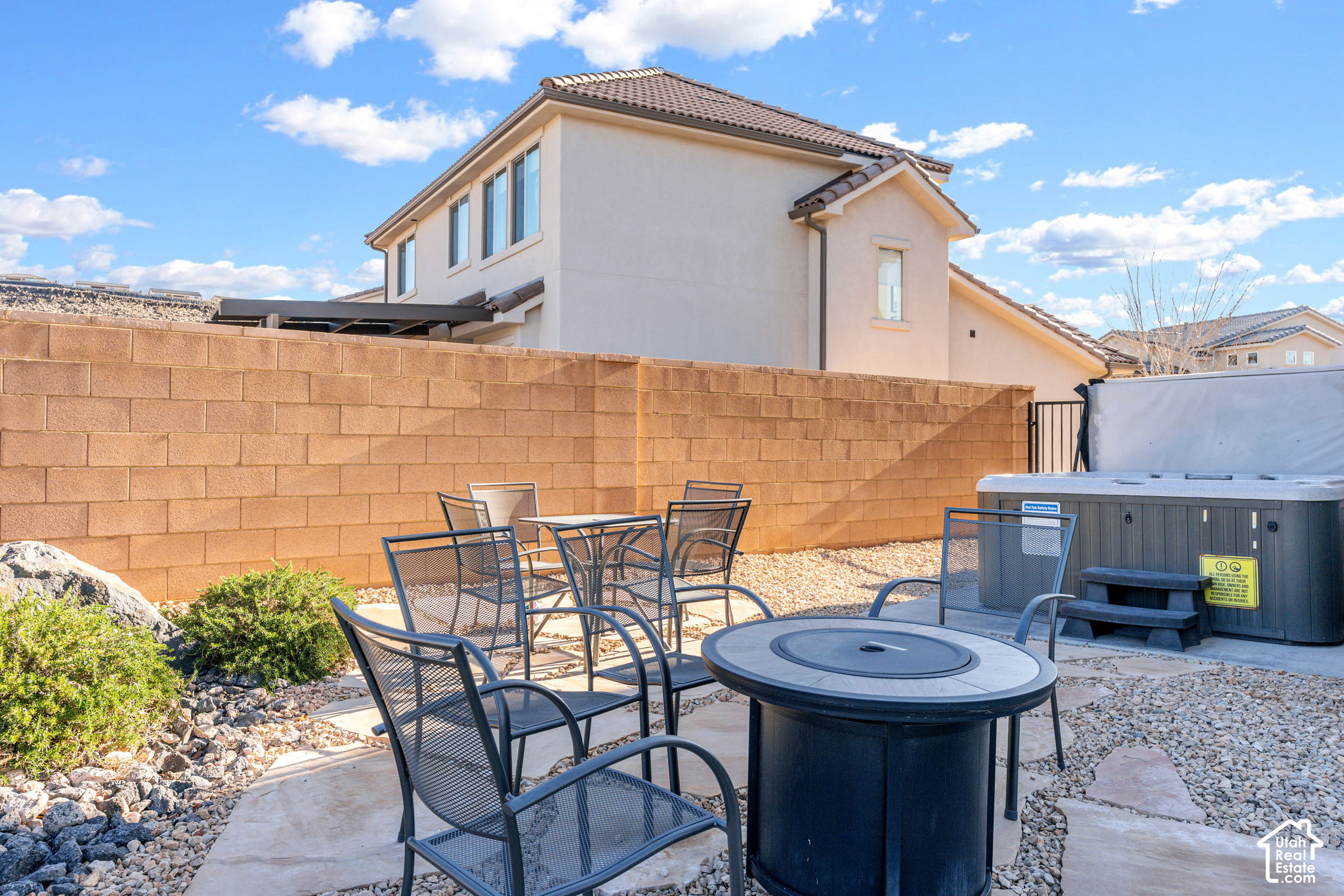main property photo 75