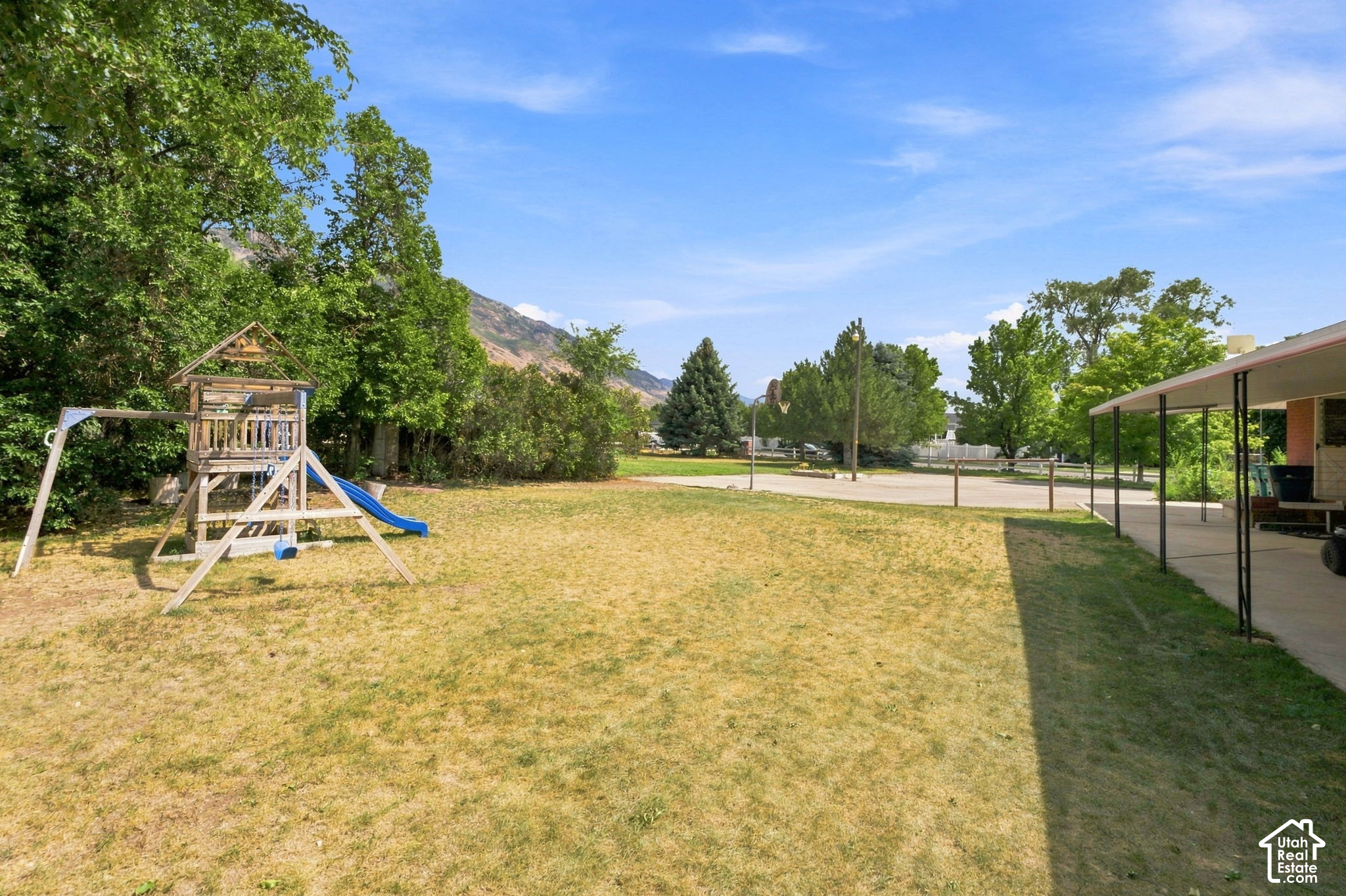 main property photo 42