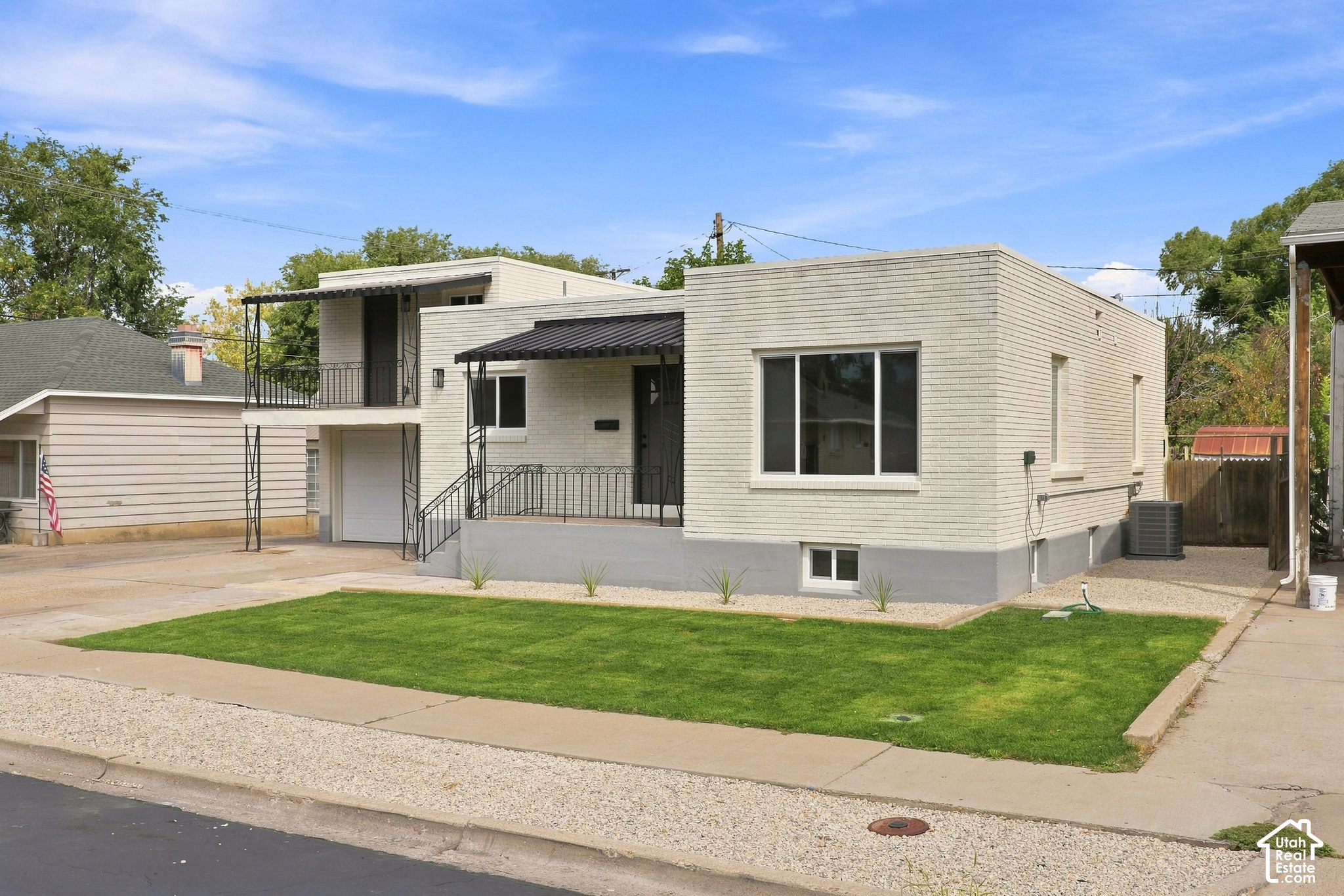 main property photo 6