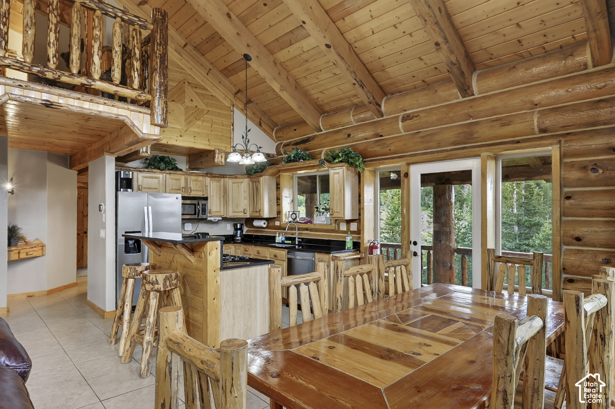 main property photo 50