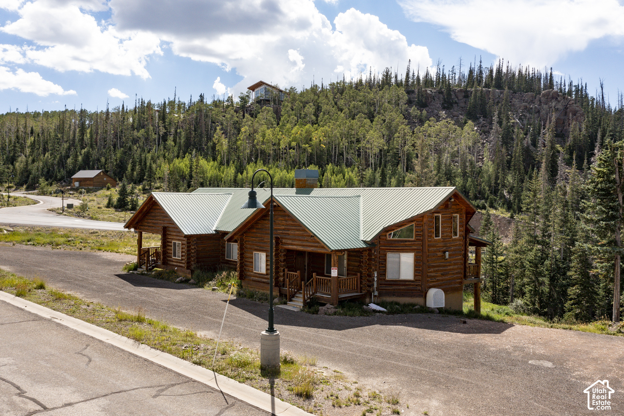 main property photo 89