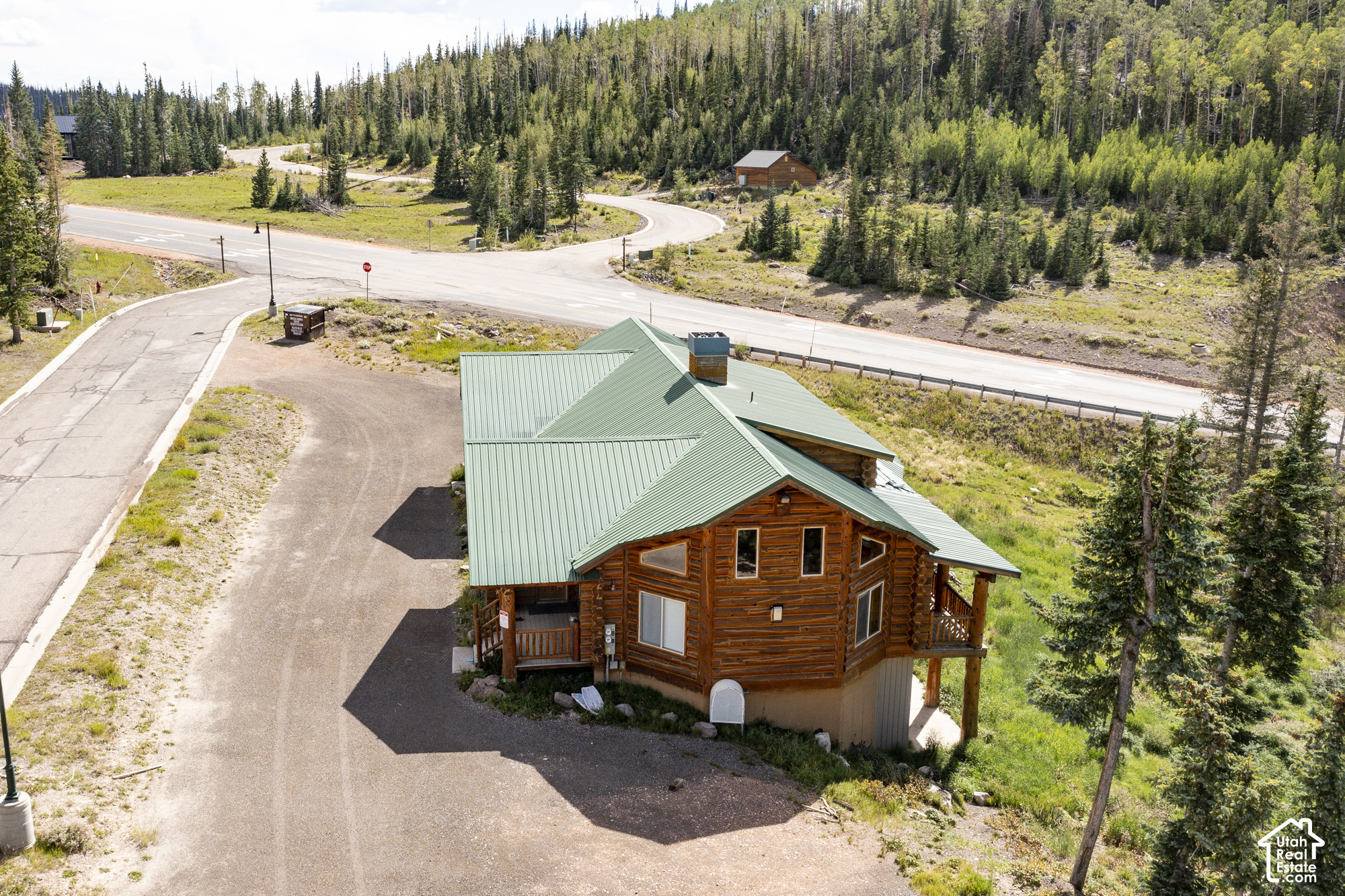 main property photo 90