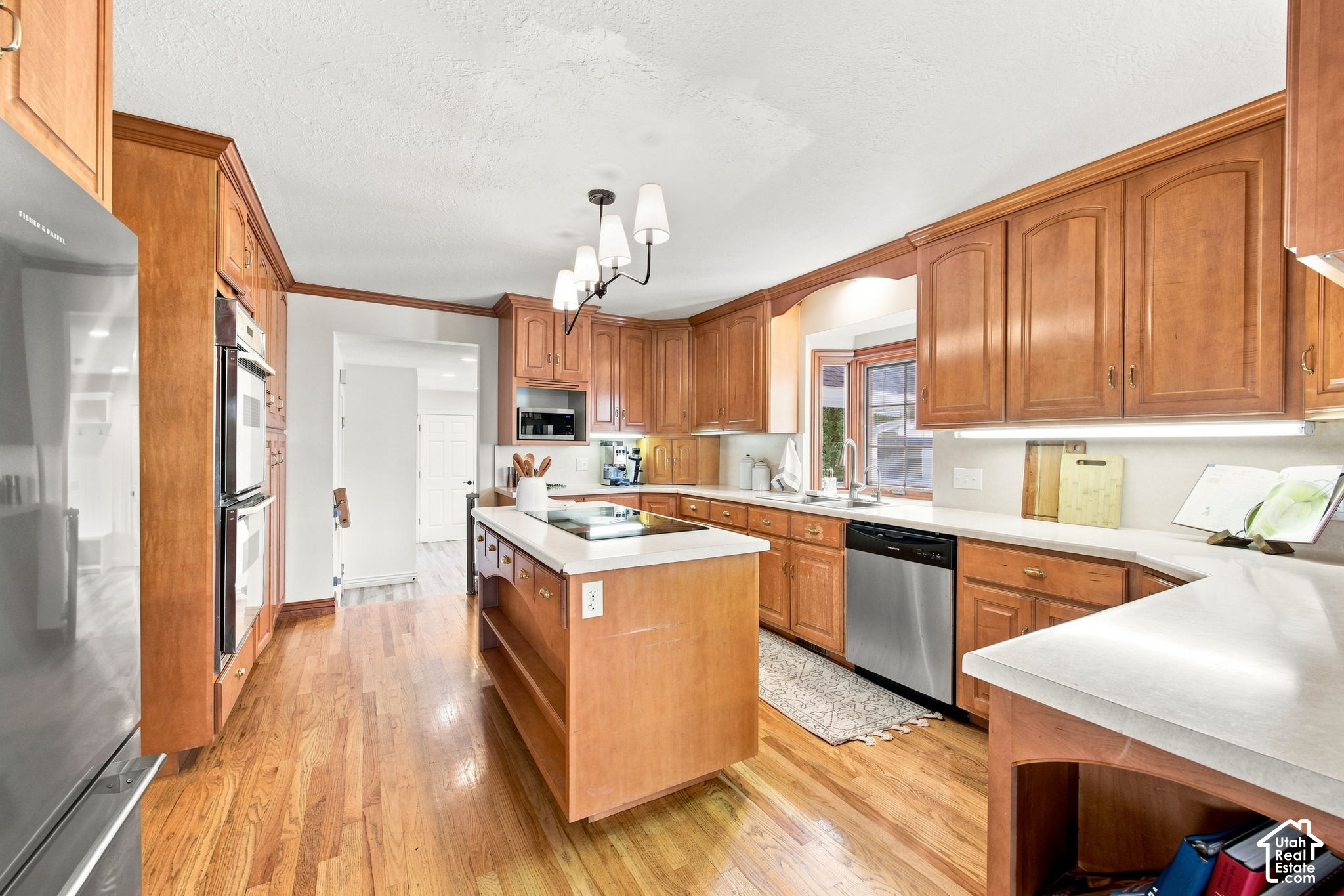 main property photo 13