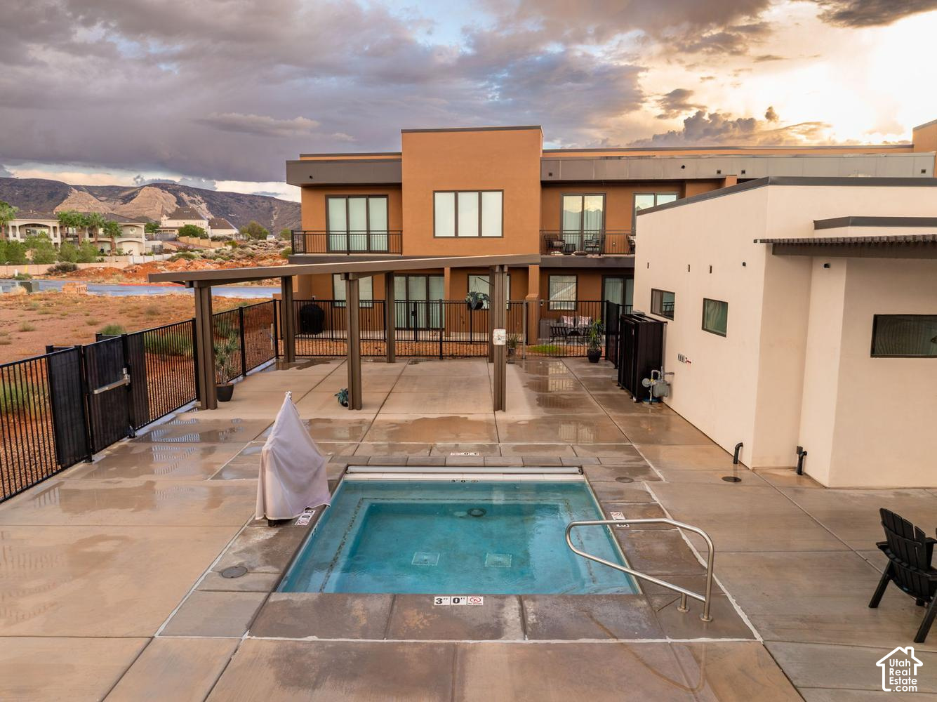 main property photo 35