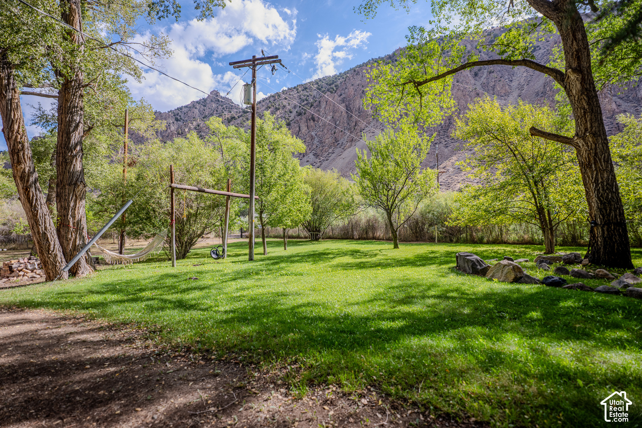 main property photo 16