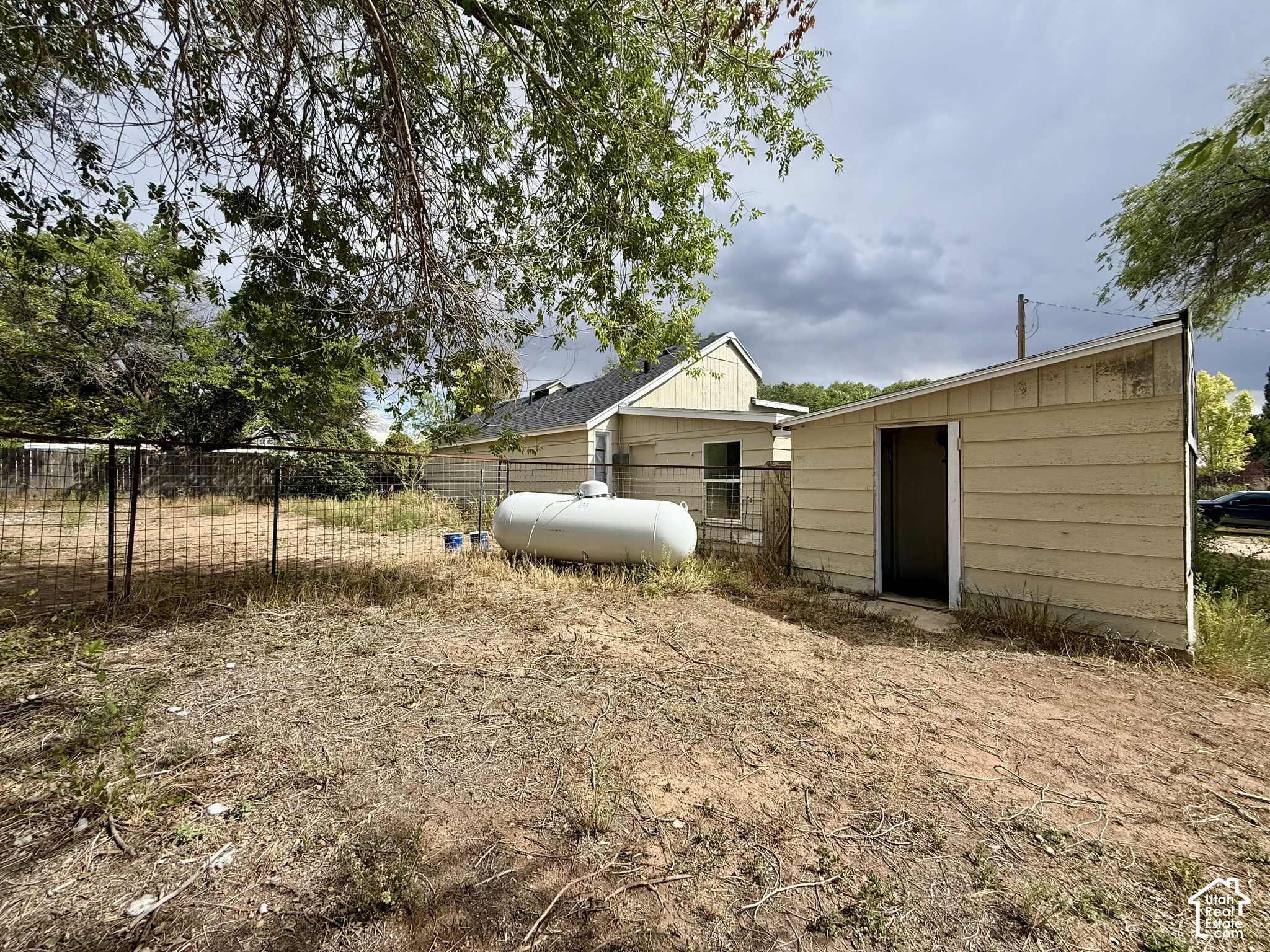 main property photo 27