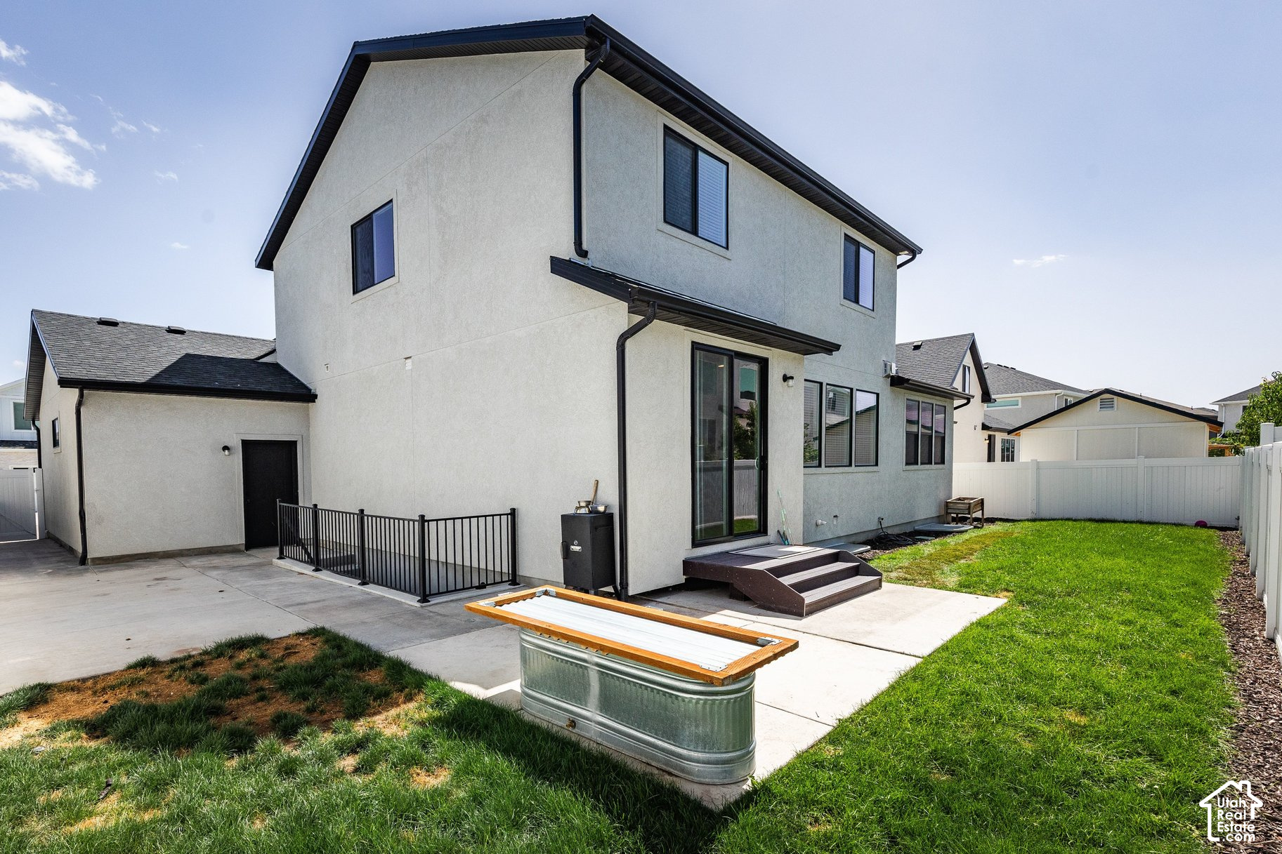 main property photo 41