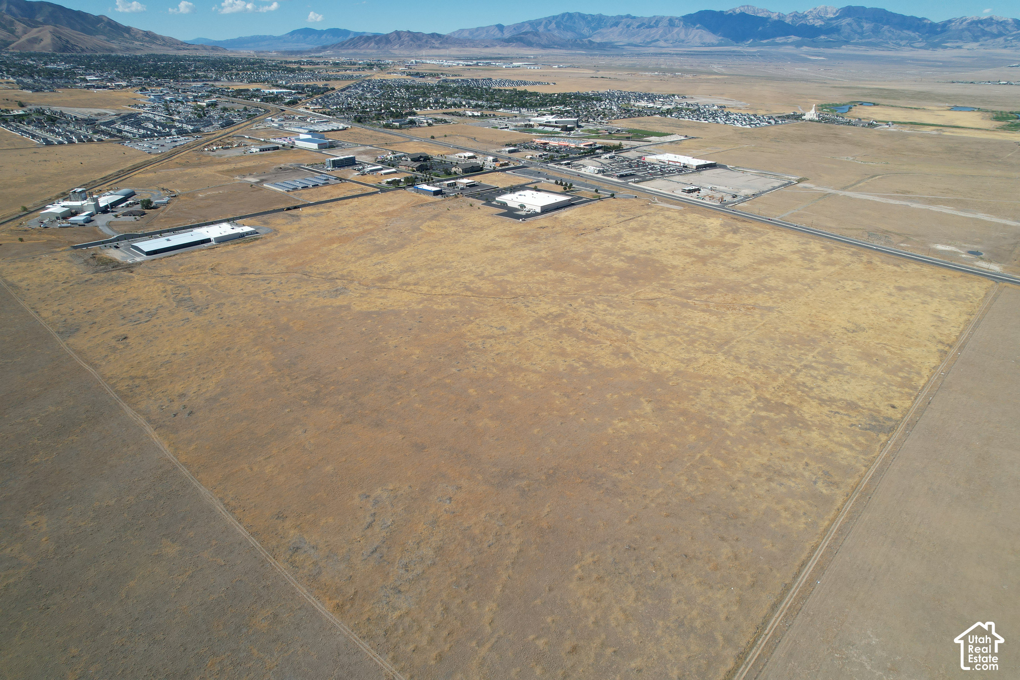 main property photo 11