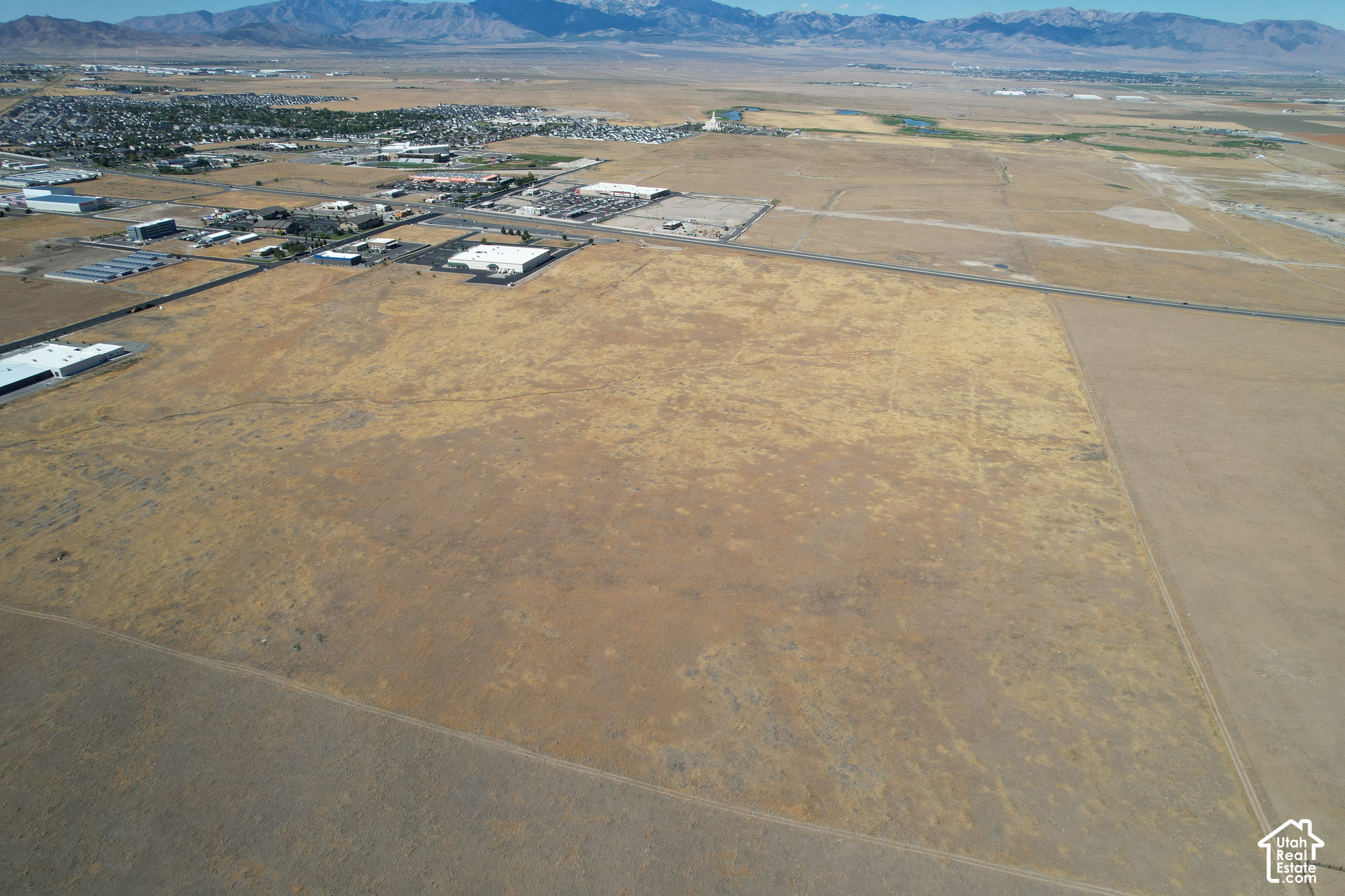 main property photo 8