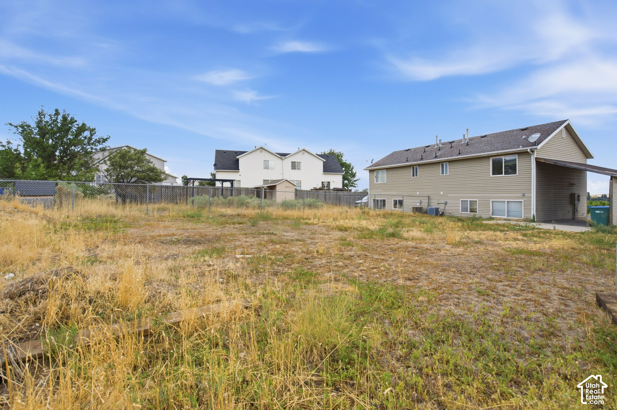 main property photo 22