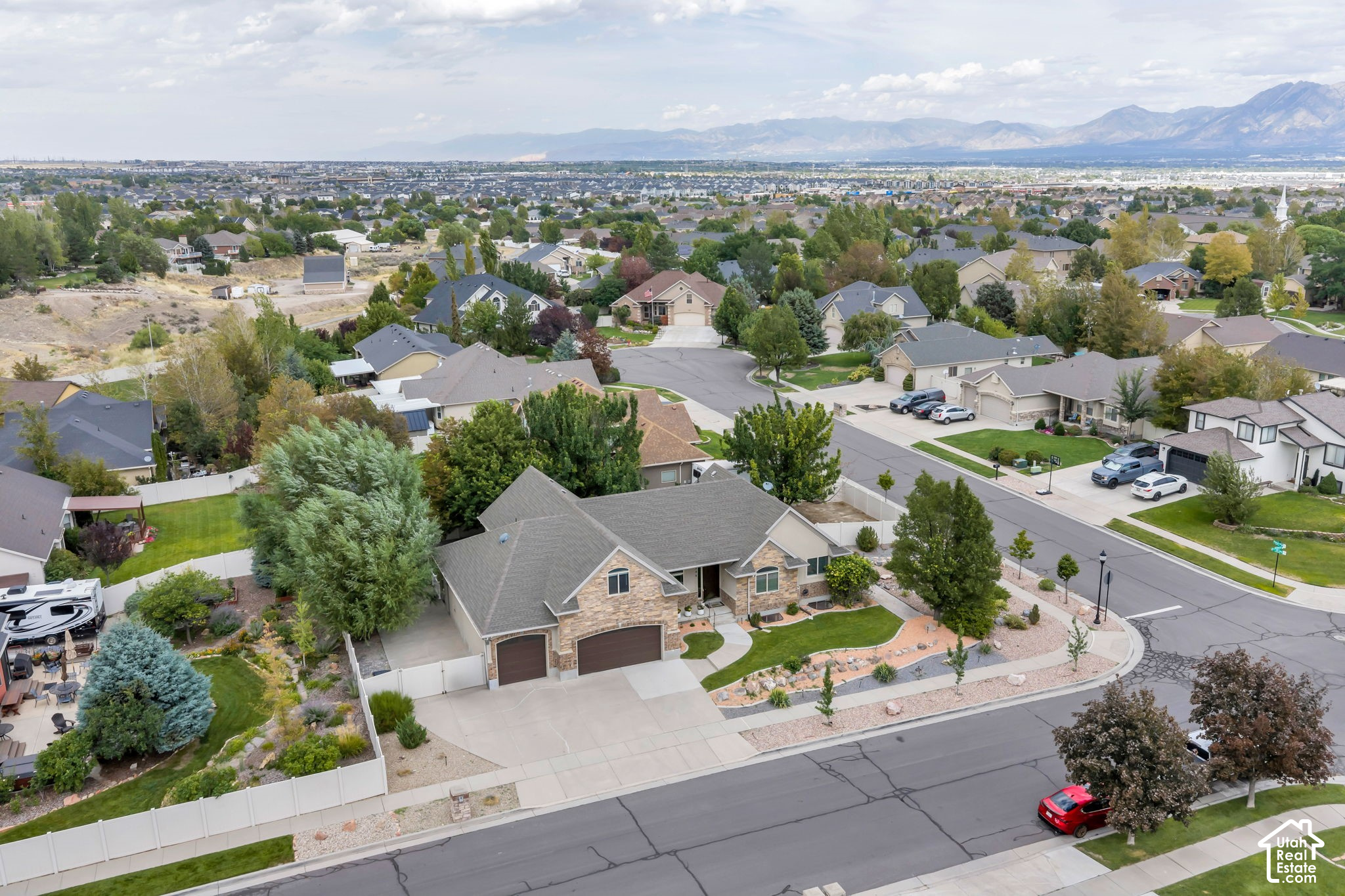 main property photo 54