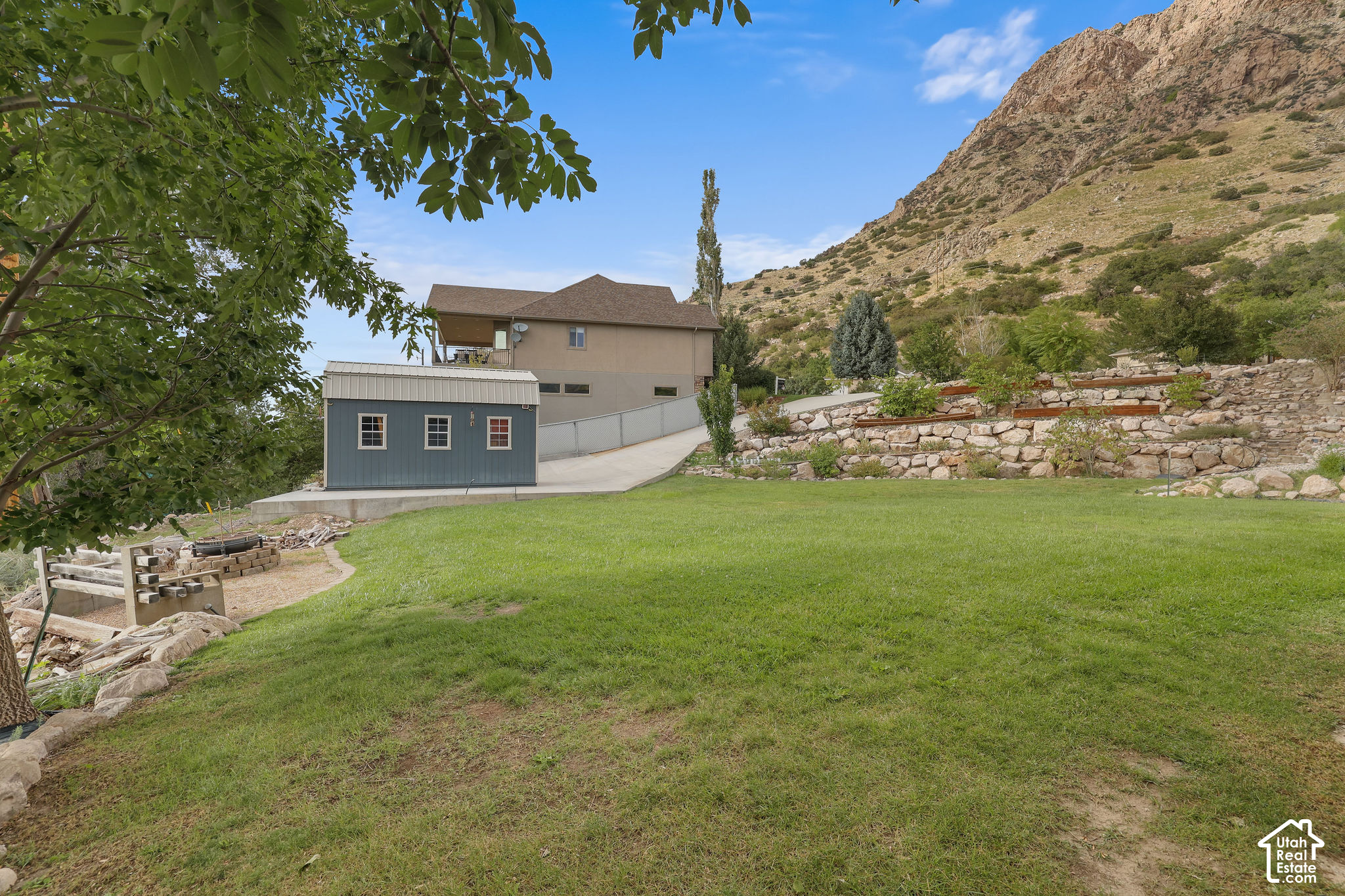 main property photo 39