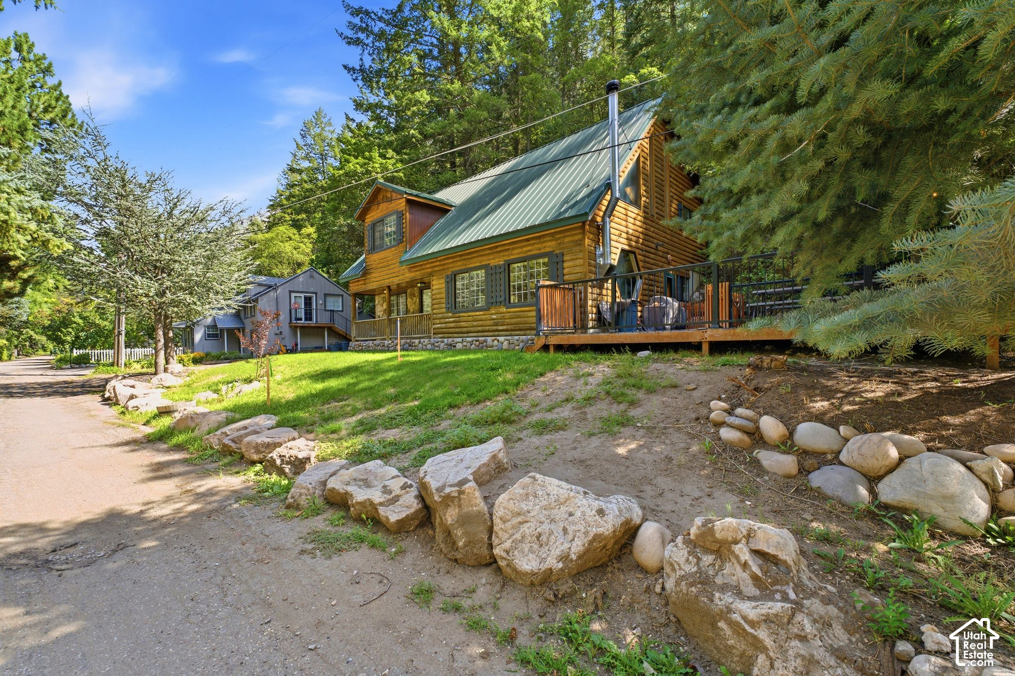 main property photo 2