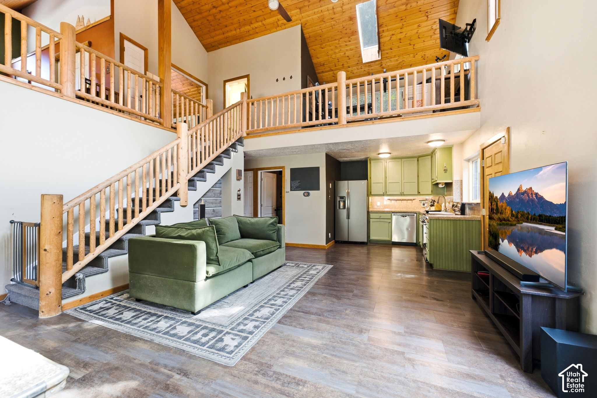 main property photo 9