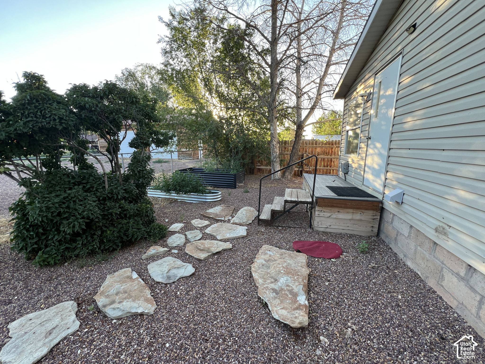 main property photo 14