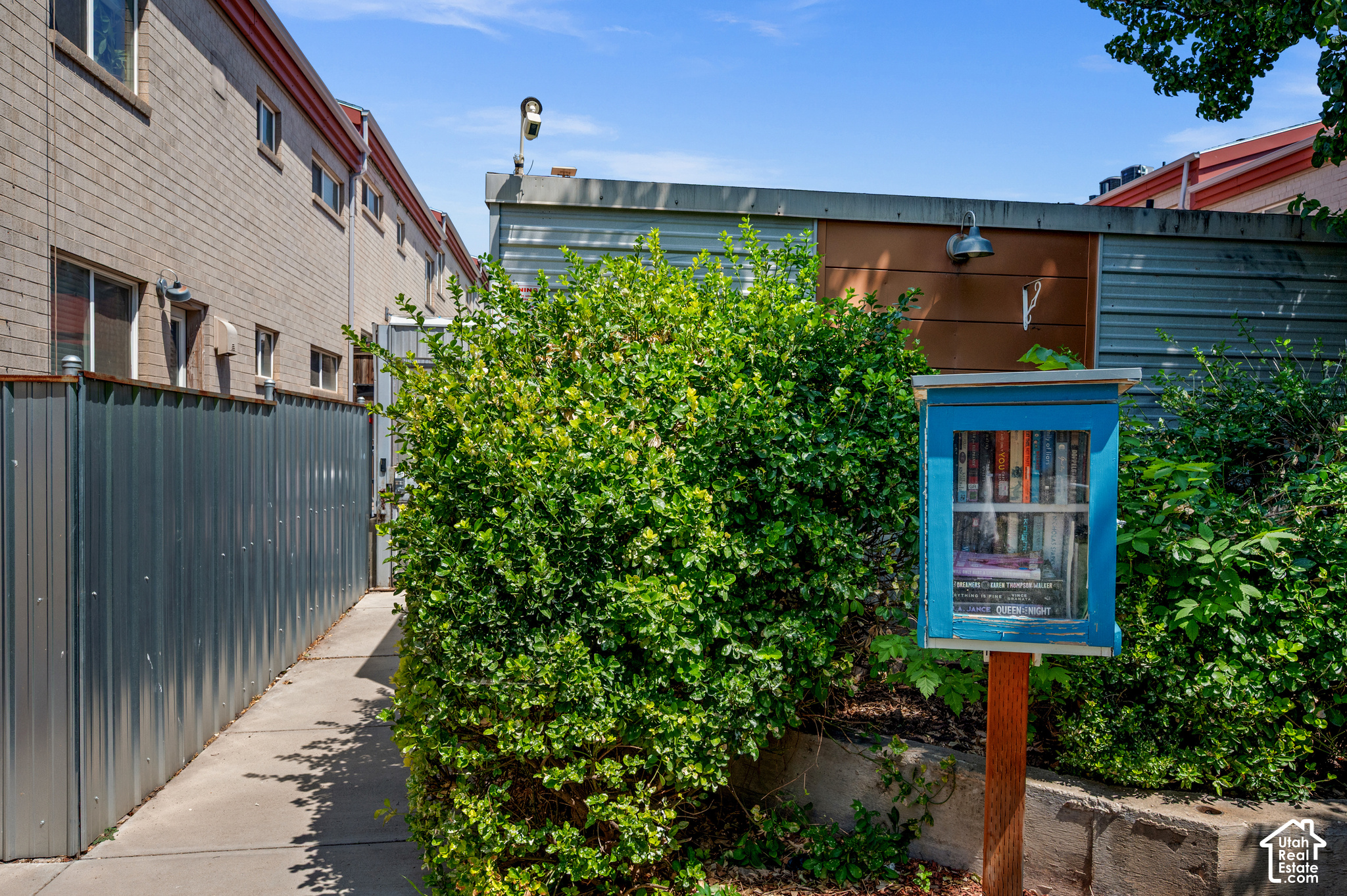 main property photo 20