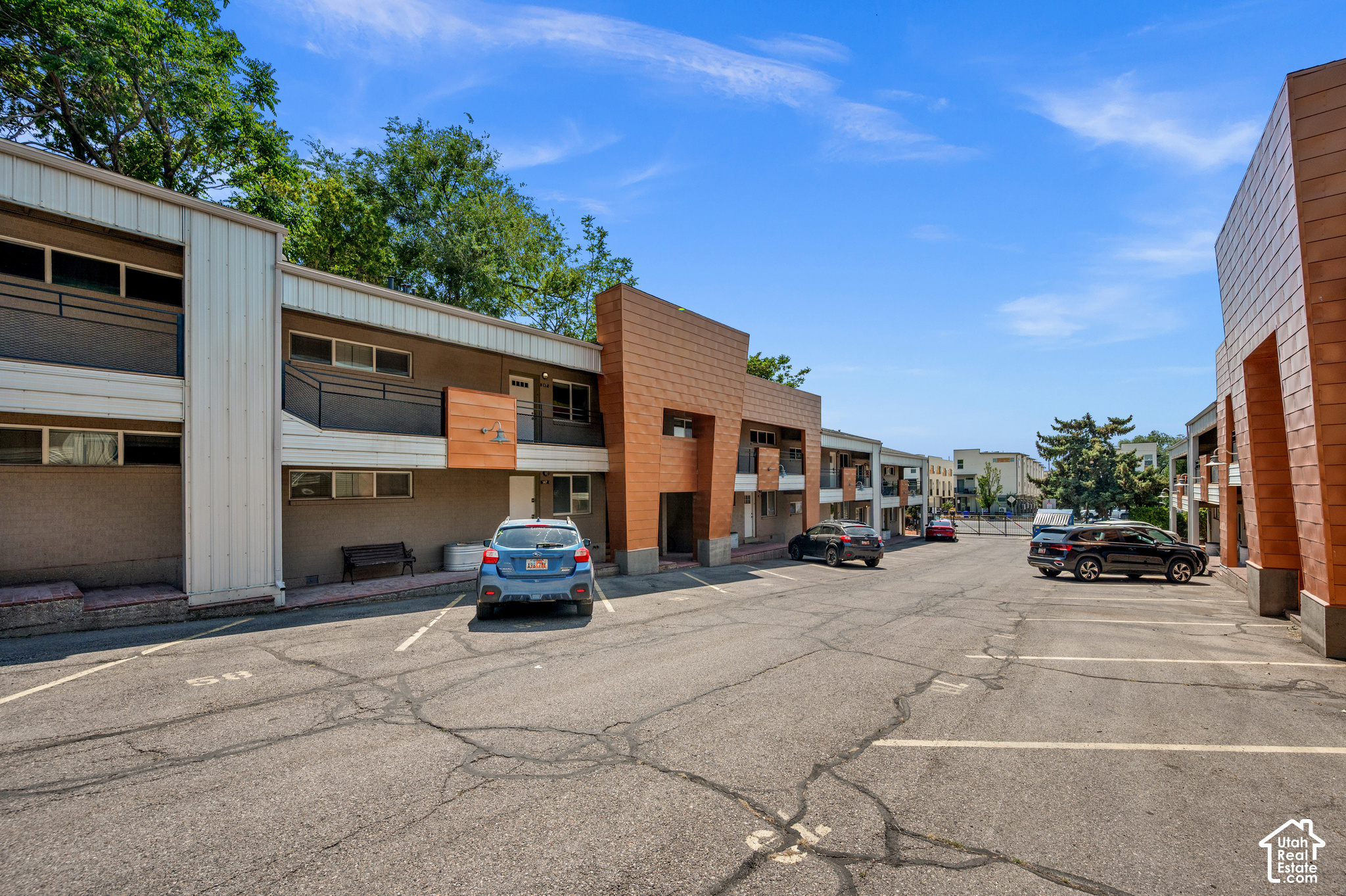 main property photo 24