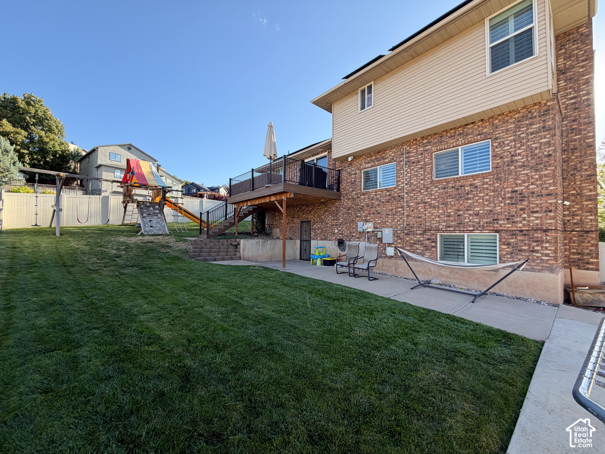 main property photo 39