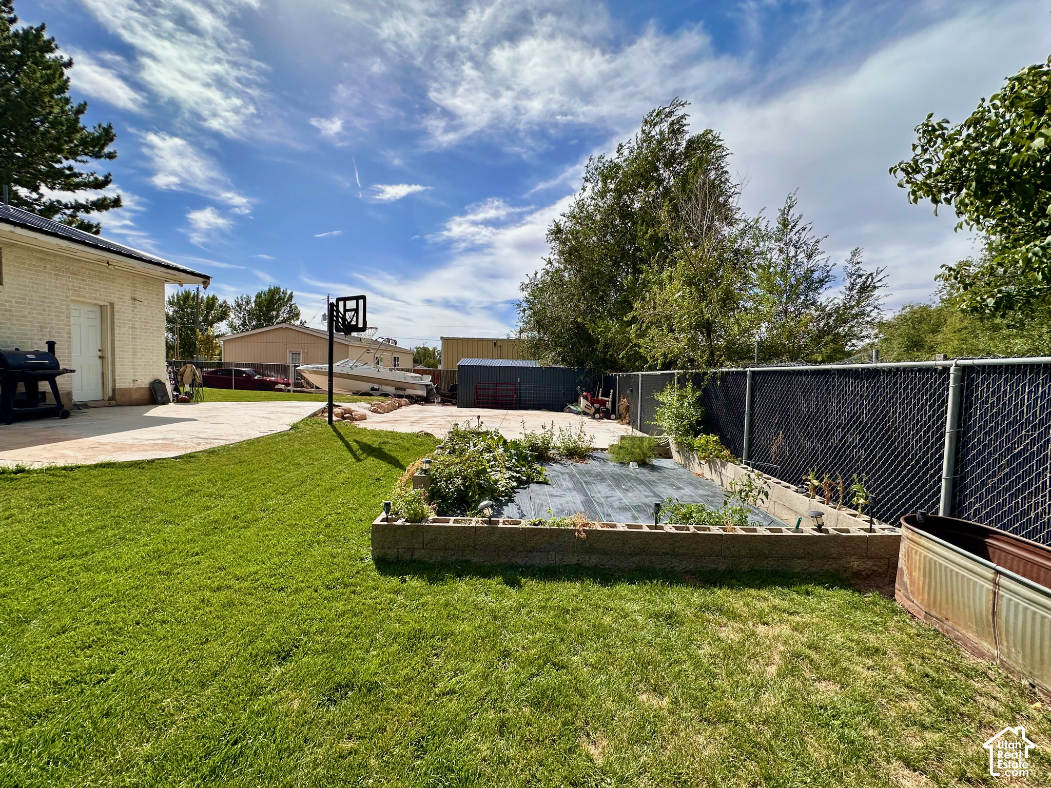 main property photo 47