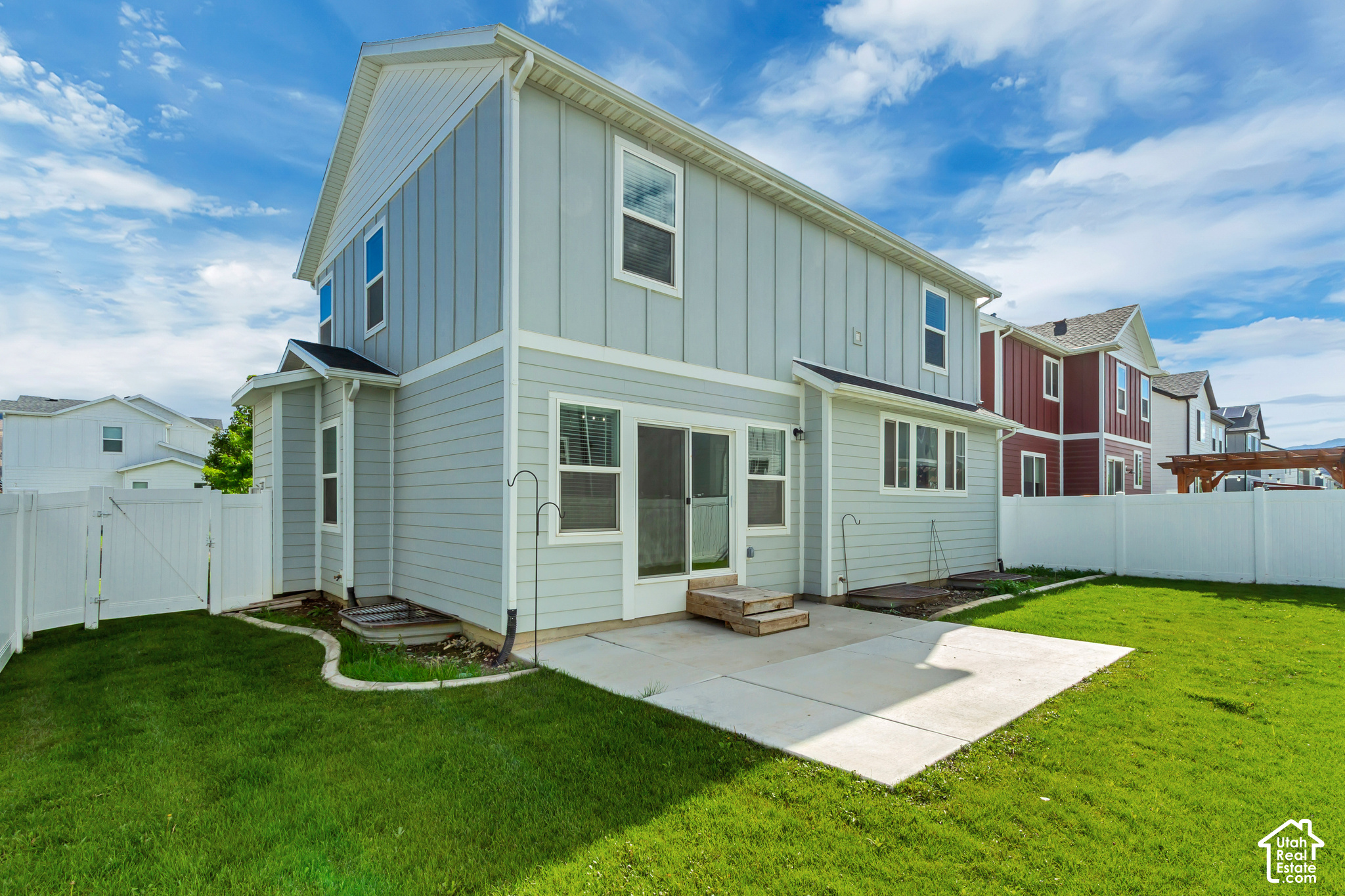 main property photo 31