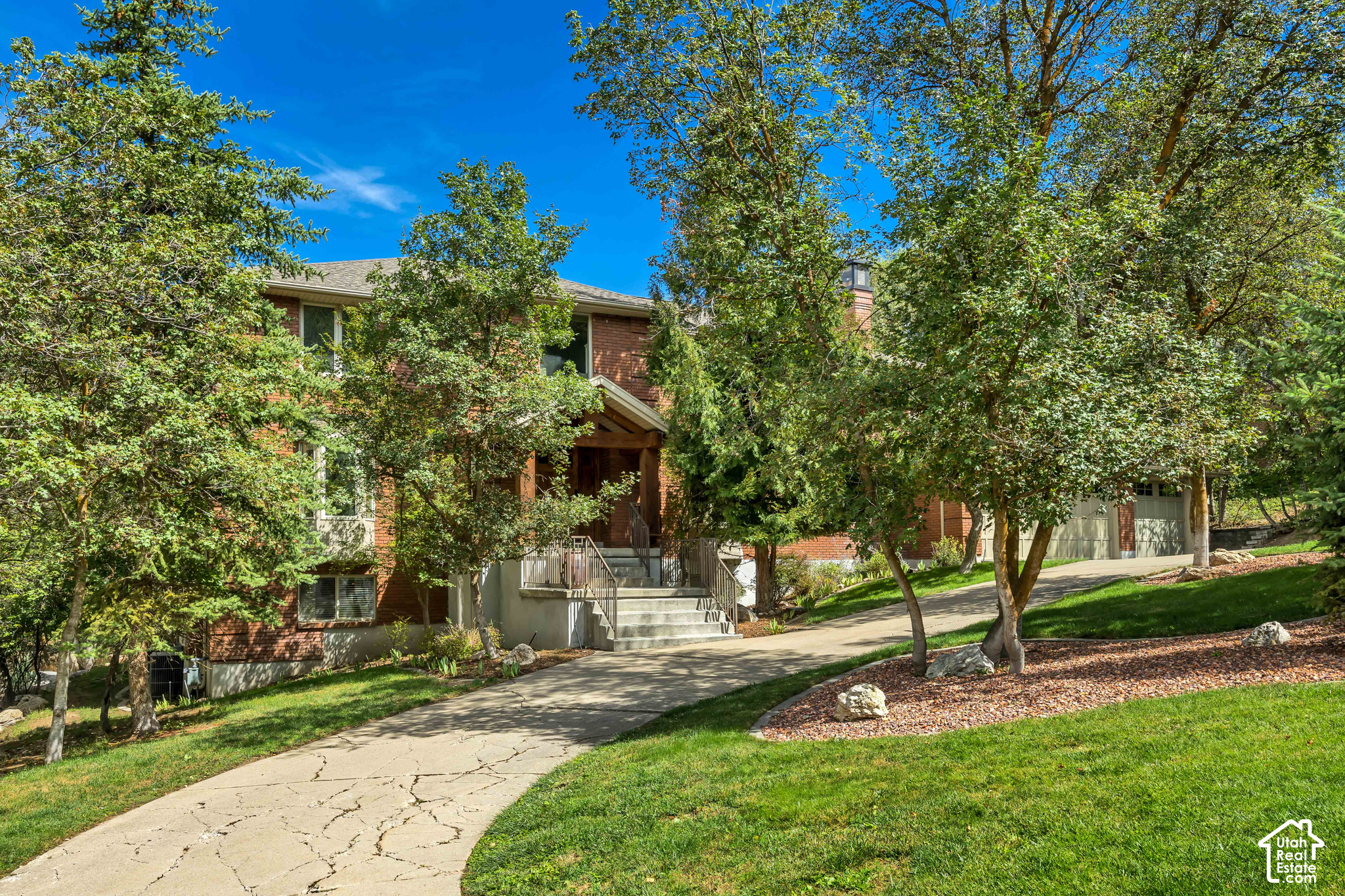 main property photo 45
