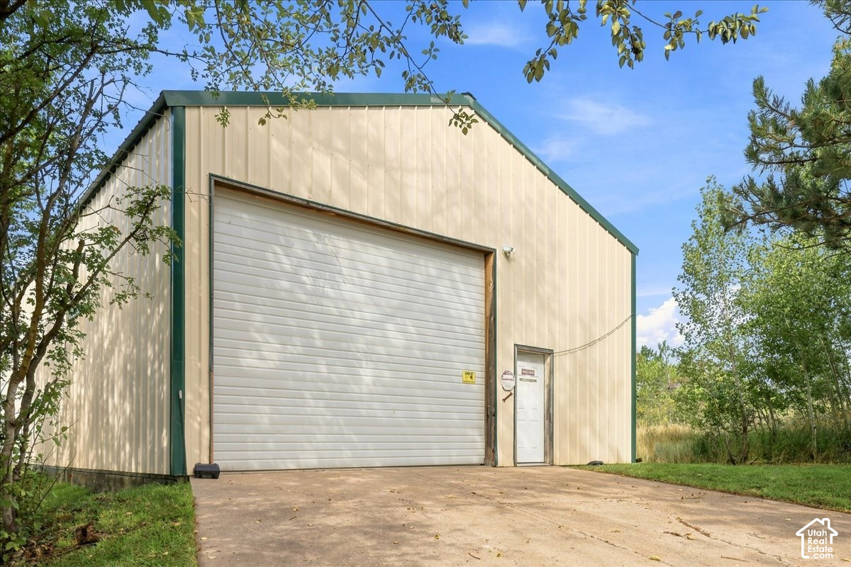 main property photo 71