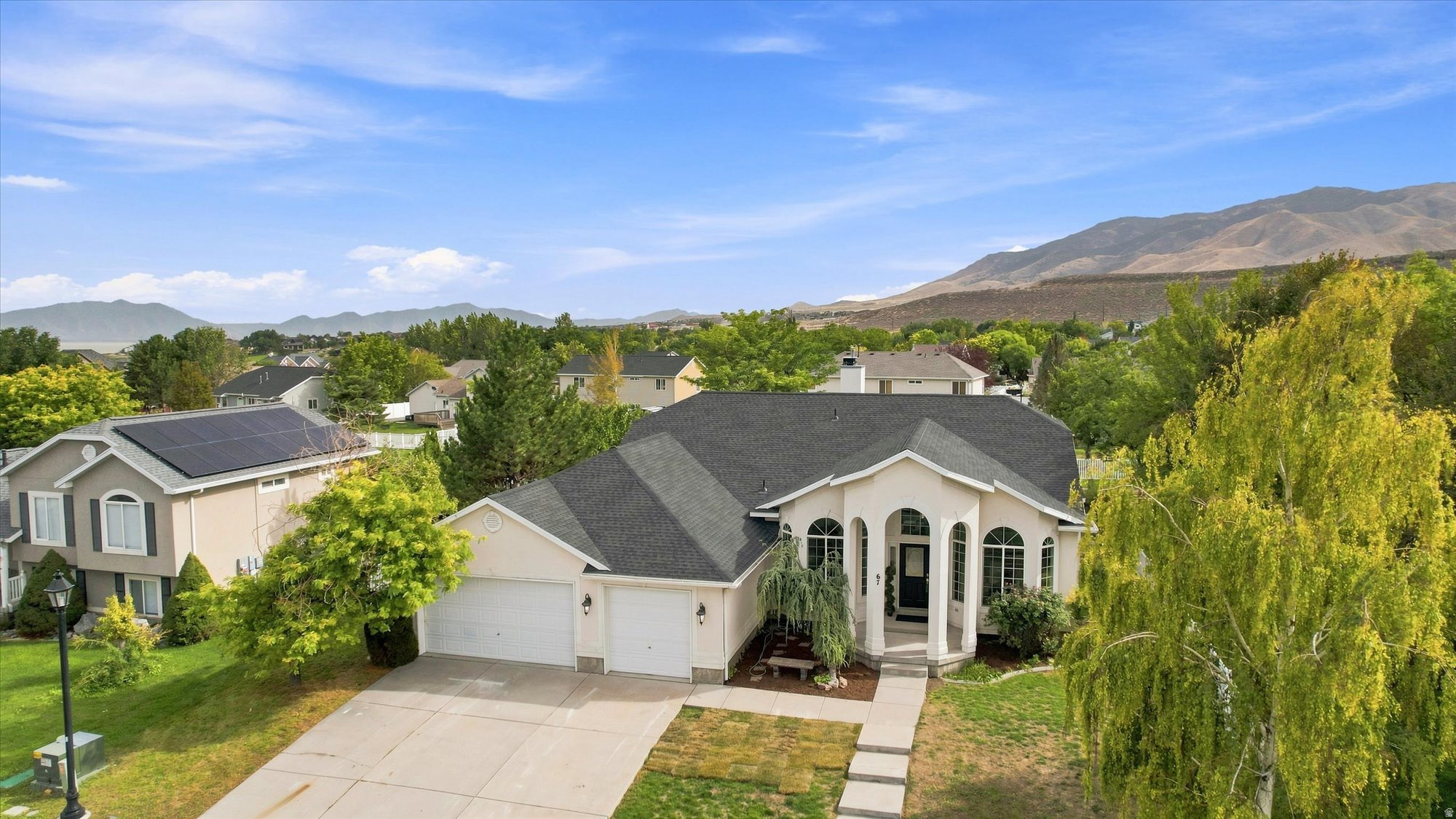 main property photo 0