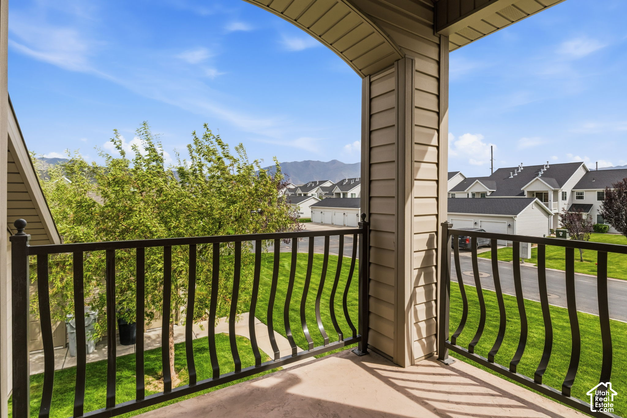 main property photo 18